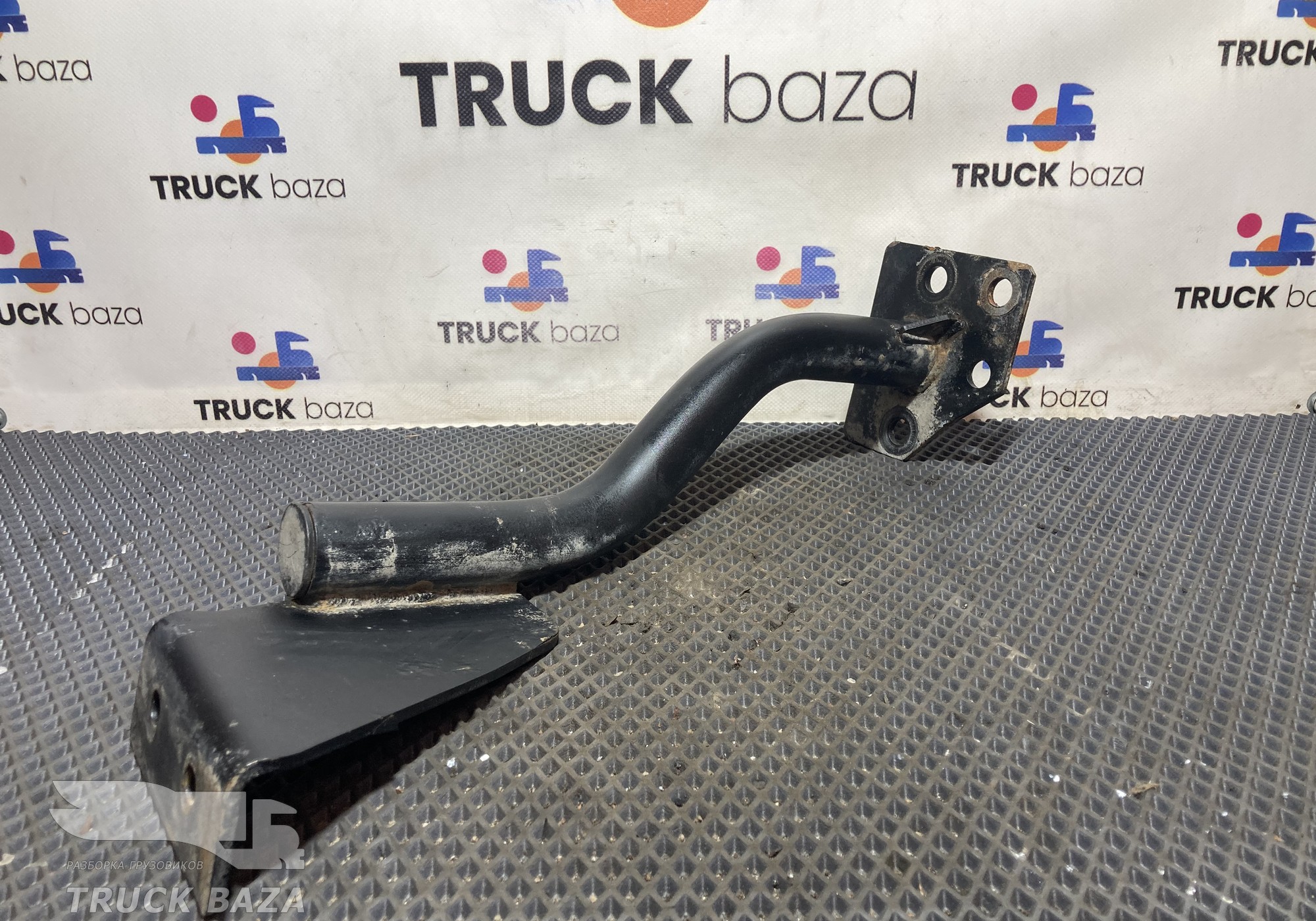 54901840515310 Кронштейн подножки левый для КАМАЗ 54901