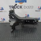 2351679 Кронштейн рамы правый