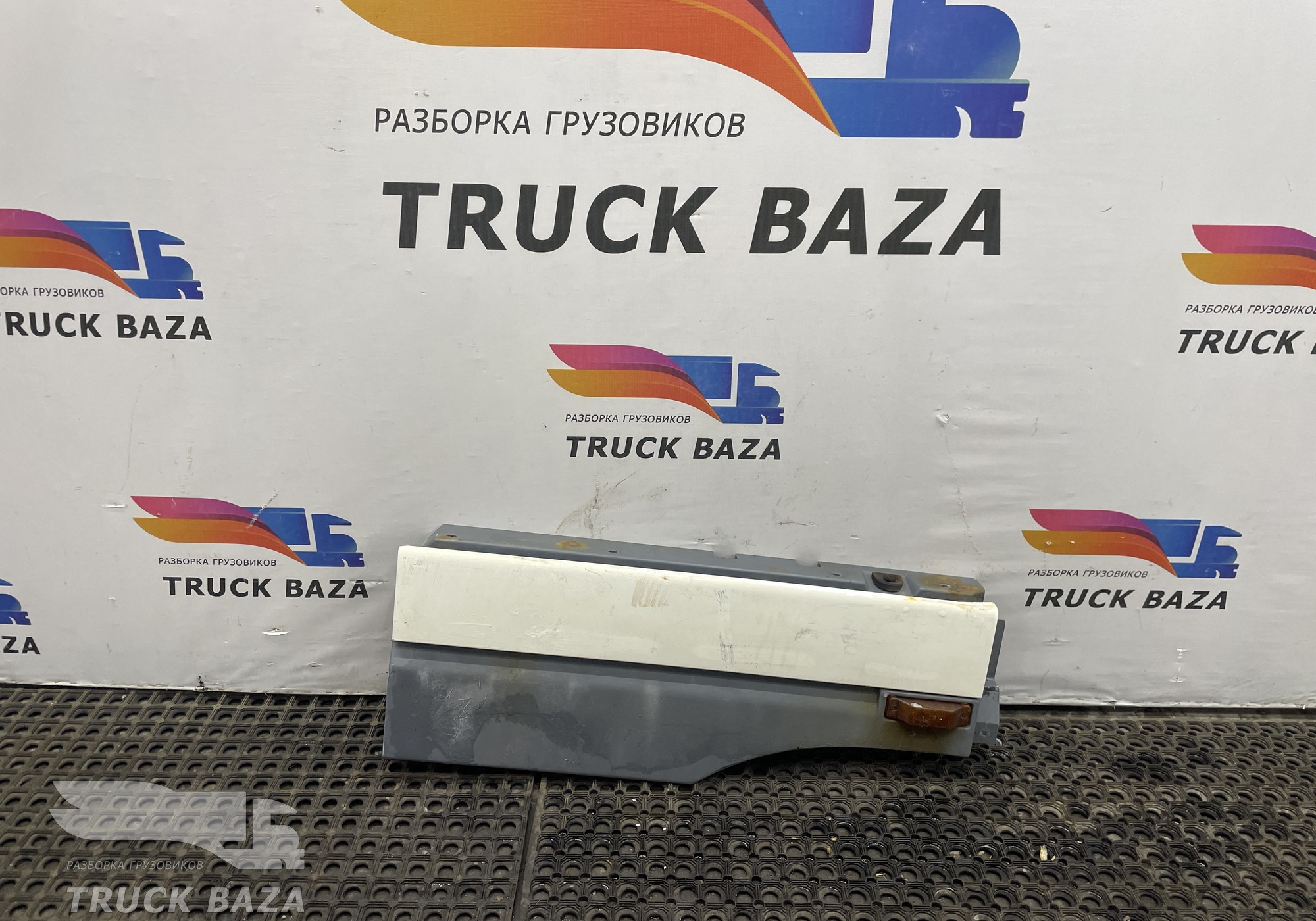 1814172 Продолжение крыла правого для Daf XF95