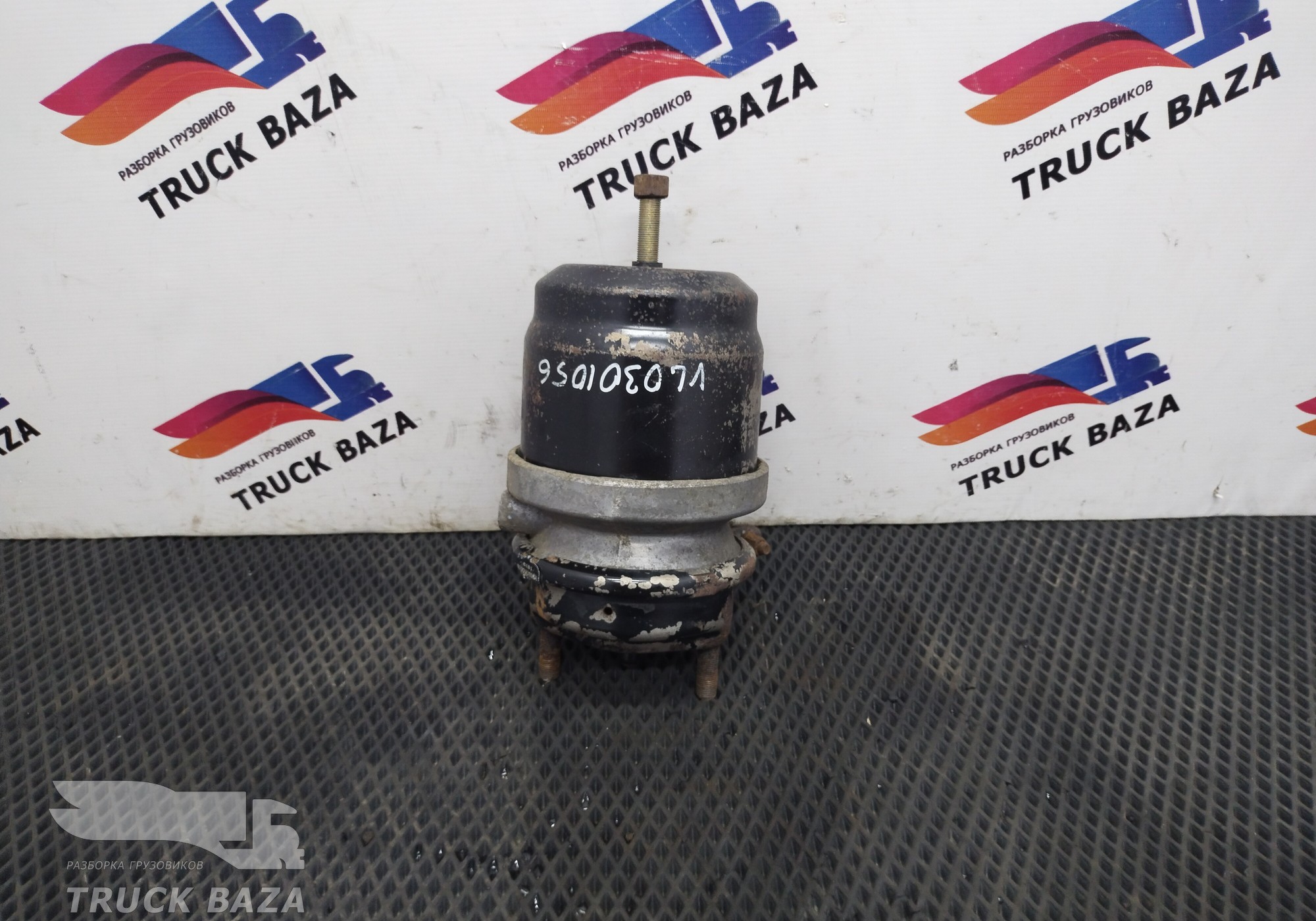 81504116015 Энергоаккумулятор тормозной задний для Man TGA
