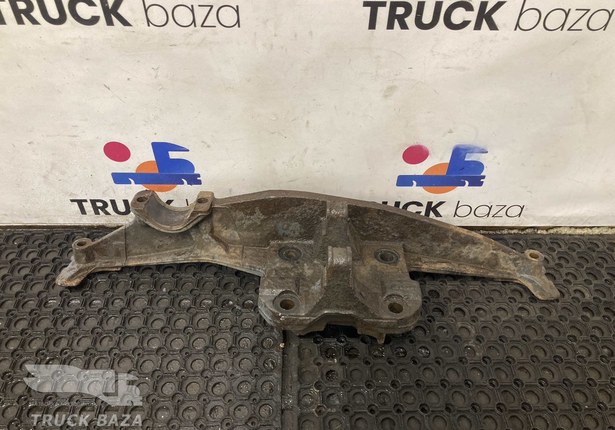 1778748 Кронштейн пневморессоры левый для Daf XF105 (с 2005)