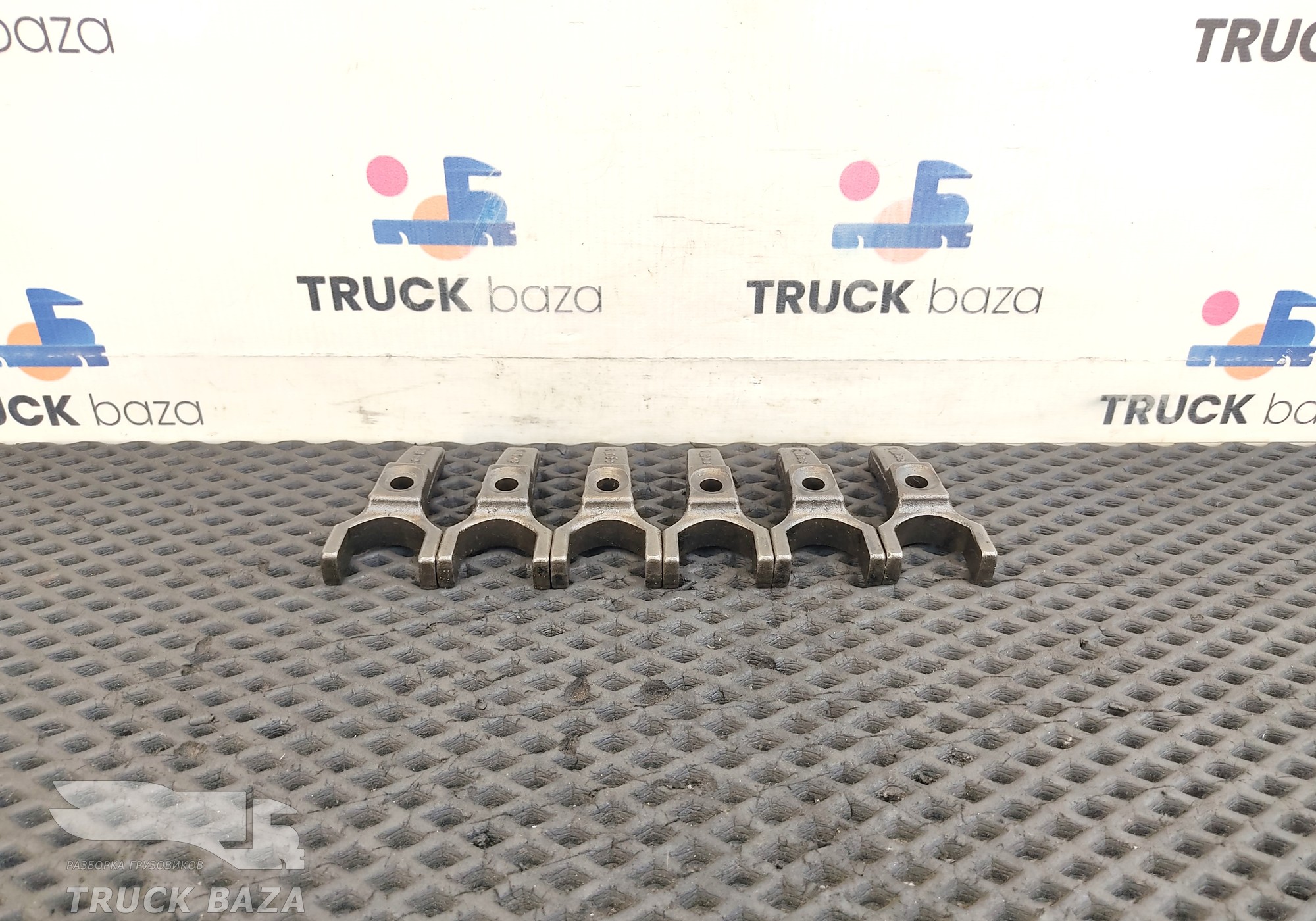 99435006 Комплект кронштейнов форсунок топливных для Iveco Stralis