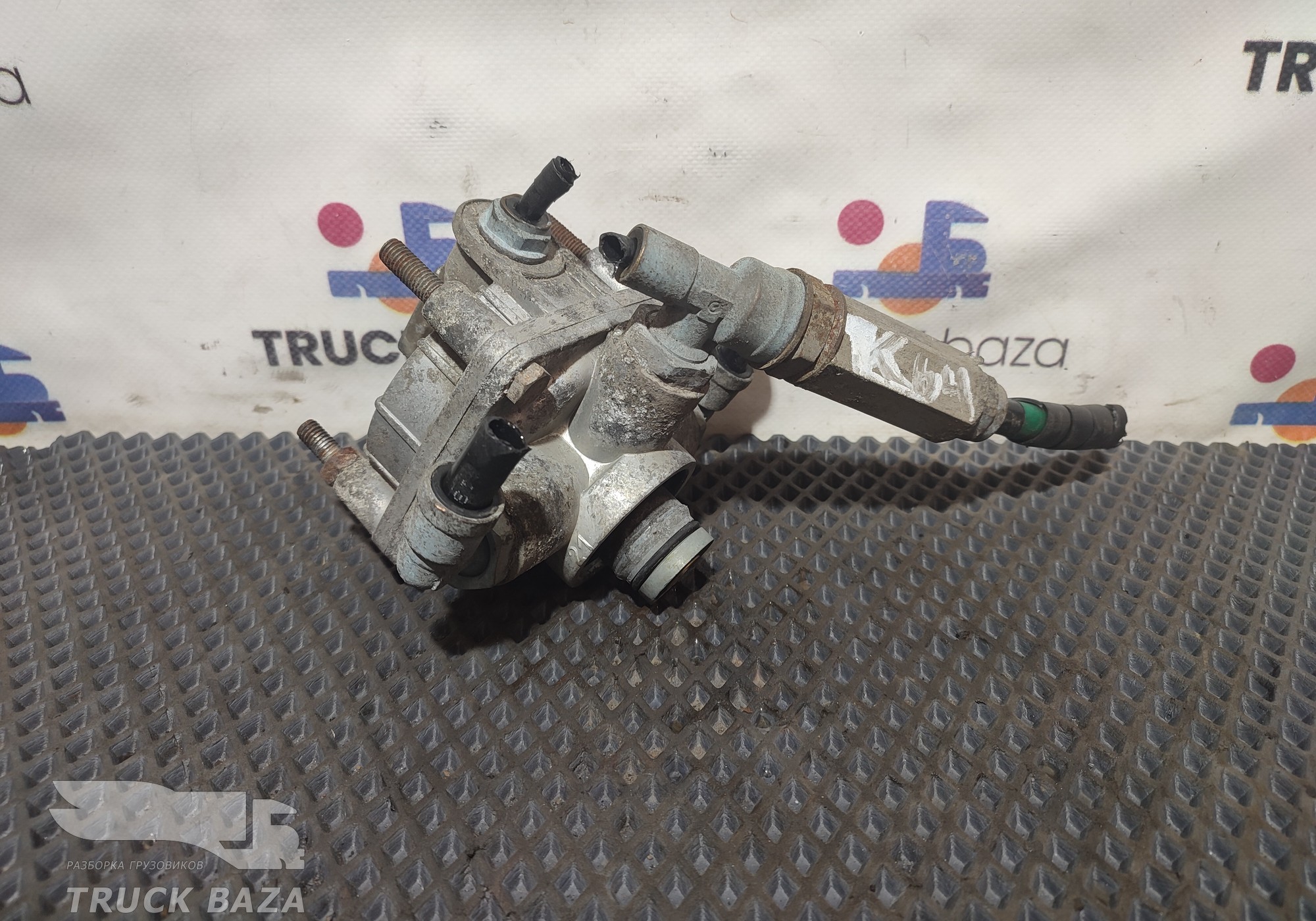 642213518010 Клапан ускорительный