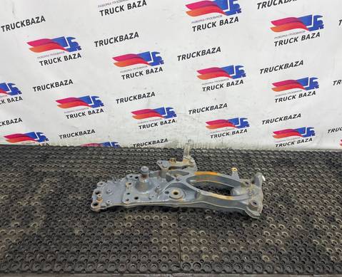 1911611 Кронштейн буксировочный правый для Daf XF106 (с 2012)