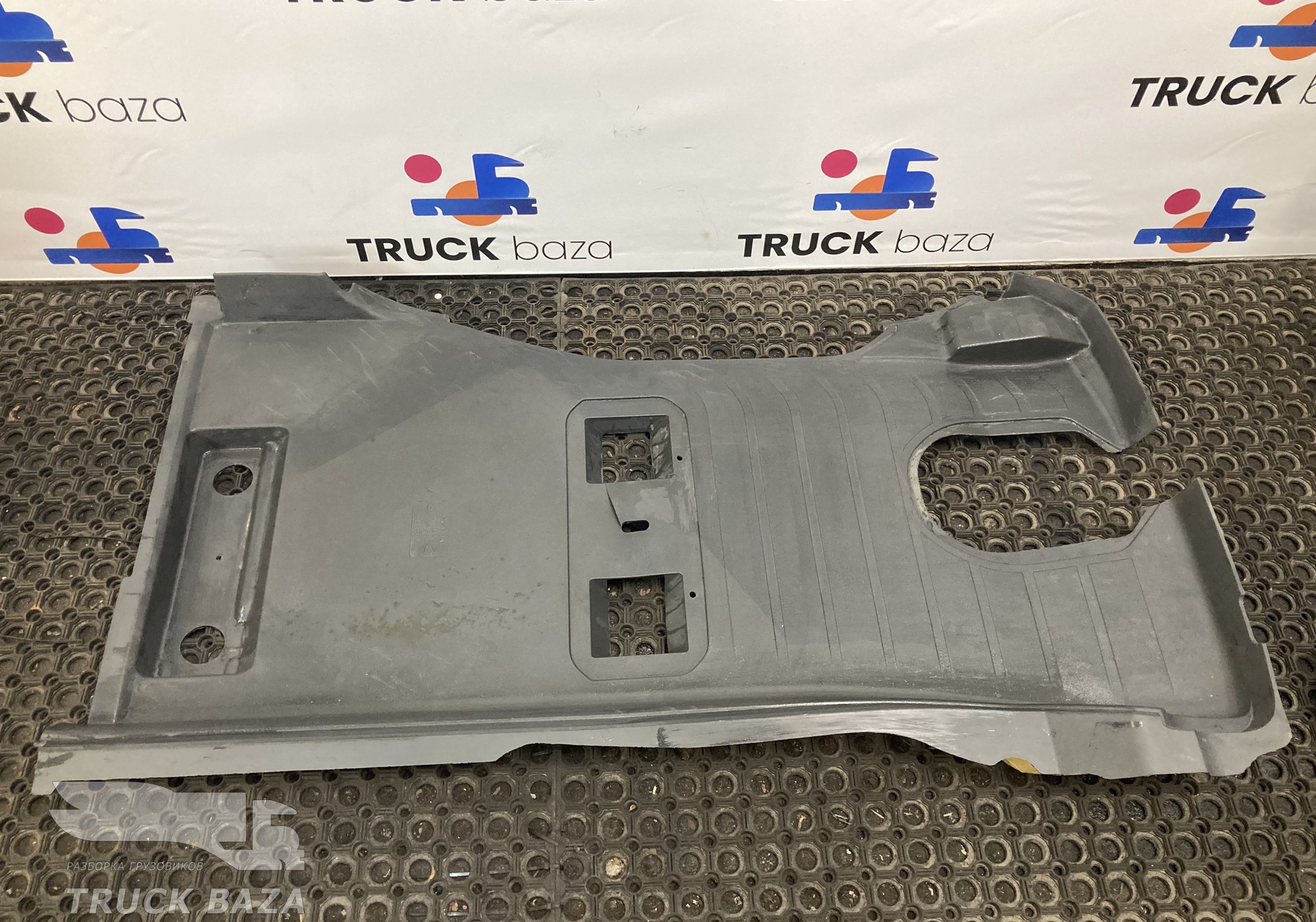 2702140 Покрытие напольное для Scania 6-series R (с 2016)