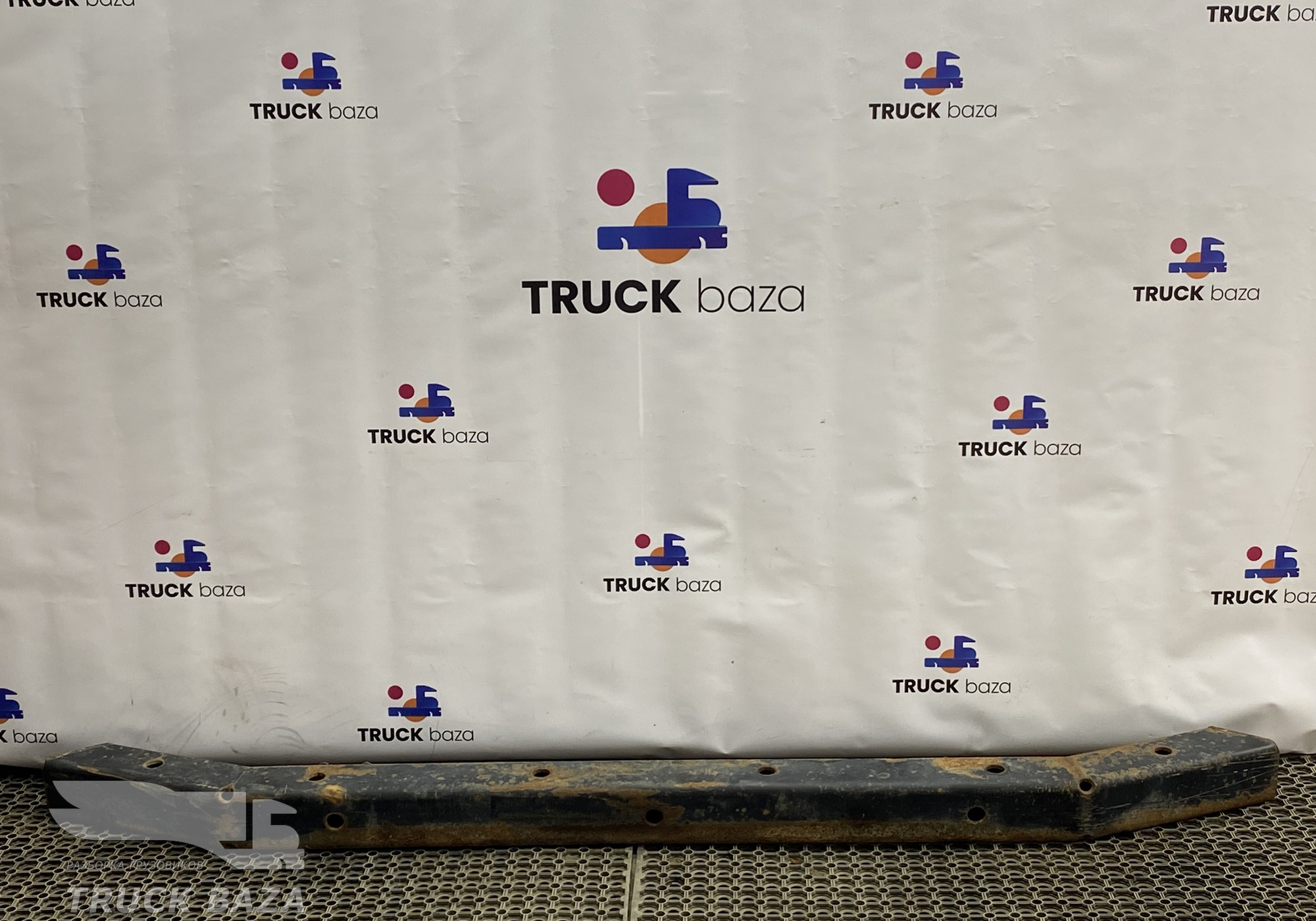 54902809010 Усилитель переднего бампера для КАМАЗ 5490 (с 2013)