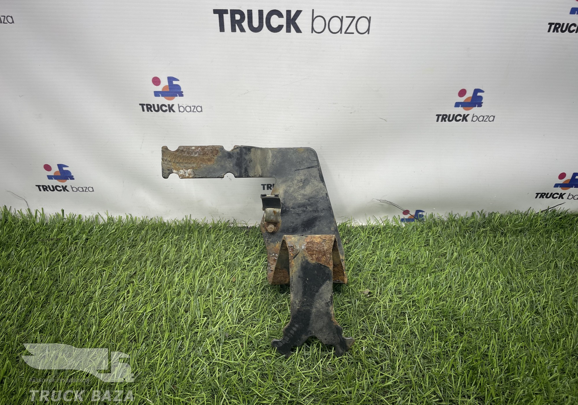 81512405006 Кронштейн трубки компрессора для Man TGS II (с 2012)