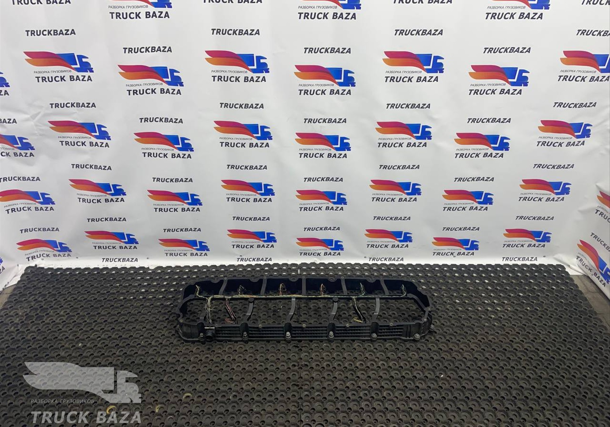 2033255 Проставка клапанной крышки для Daf XF106 (с 2012)