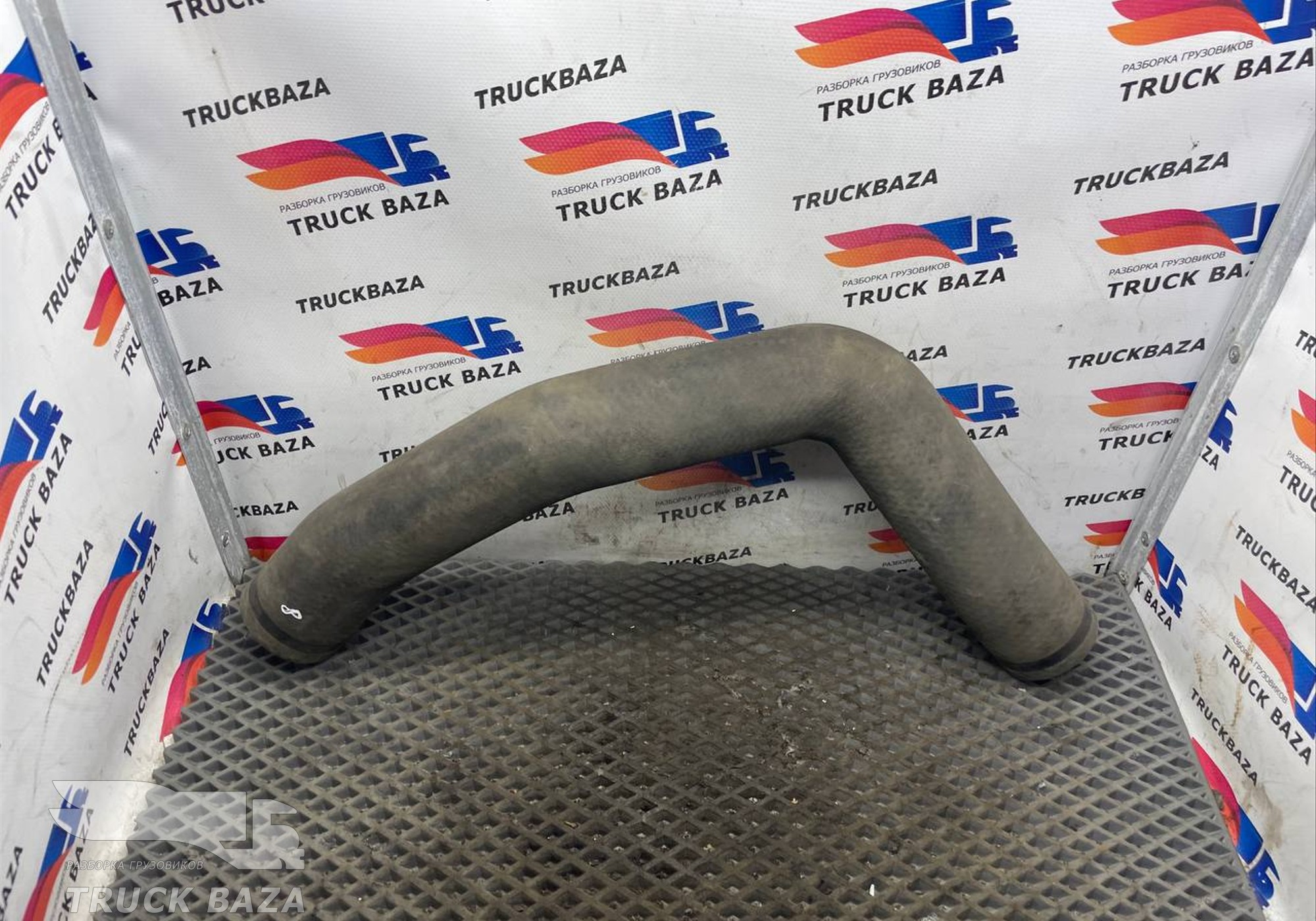 81963010898 Патрубок радиатора для Man TGA (с 2000 по 2007)