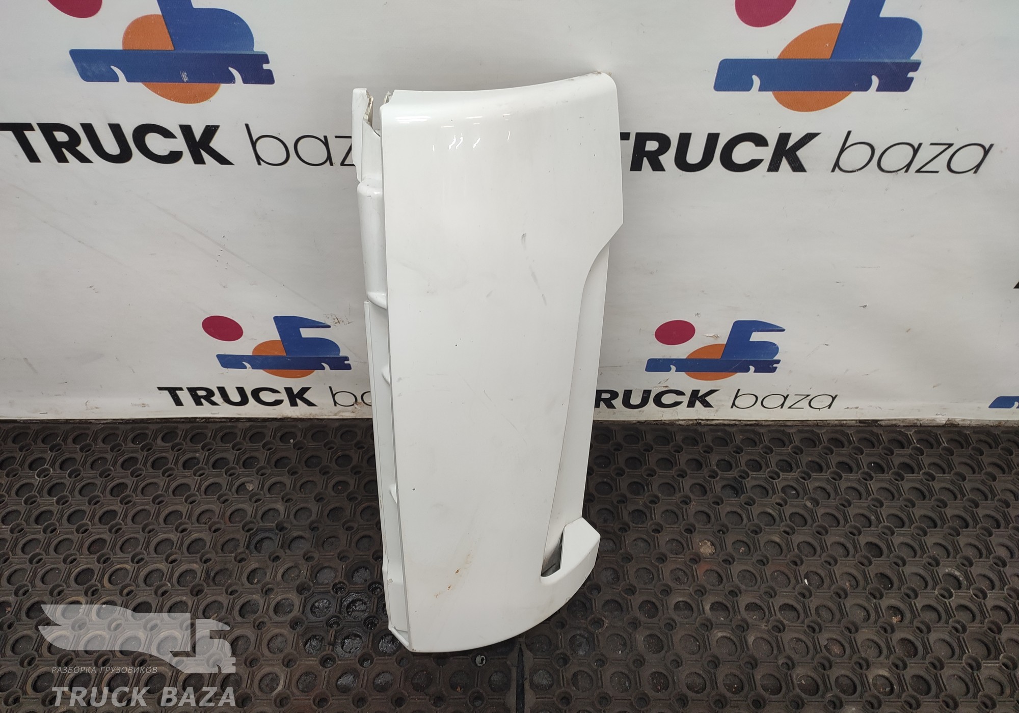 812W624100091 Дефлектор кабины левый для Sinotruk Sitrak C7H