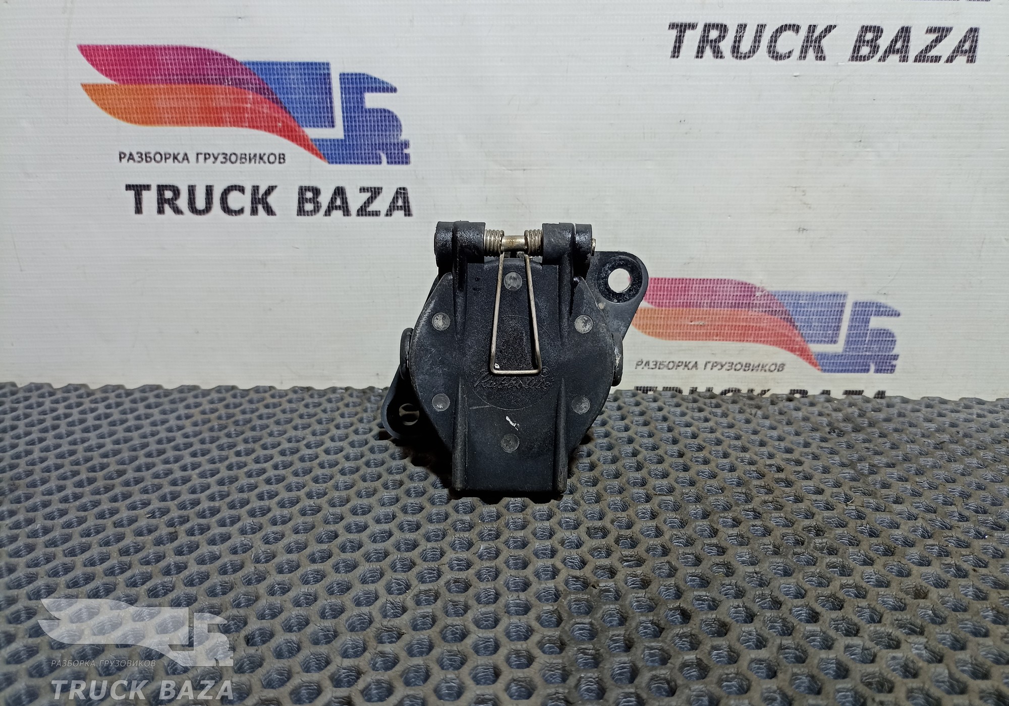 81254326042 Корпус розетки для Iveco Turbostar