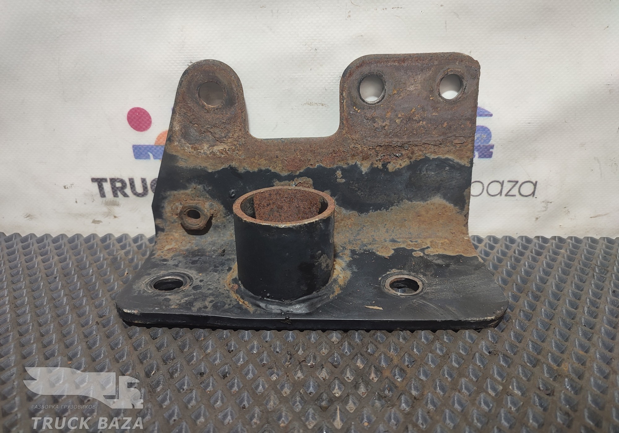 54905001178 Кронштейн крепления бампера правый для КАМАЗ 5490 (с 2013)