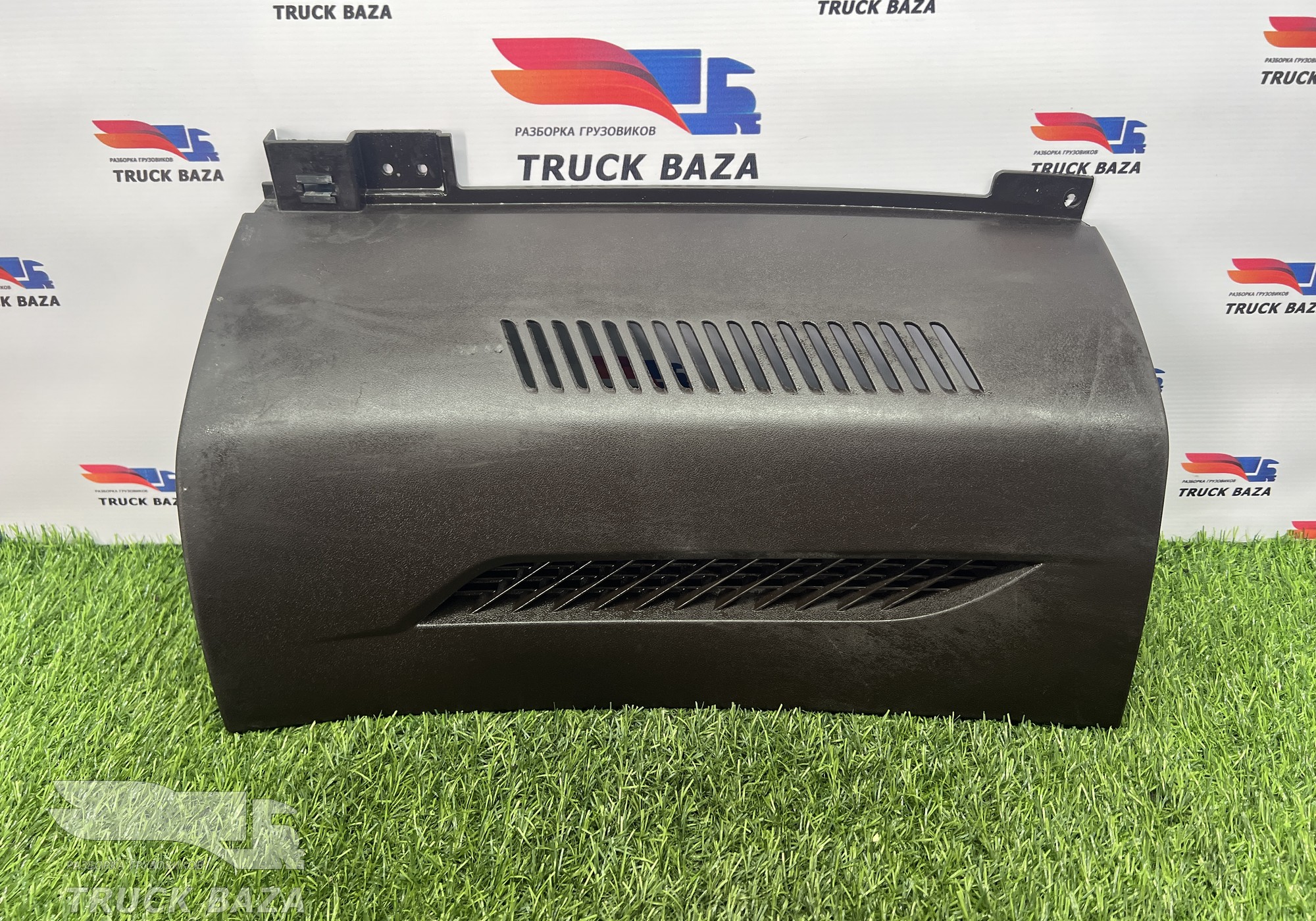 549015325062 Накладка на торпедо для КАМАЗ 54901