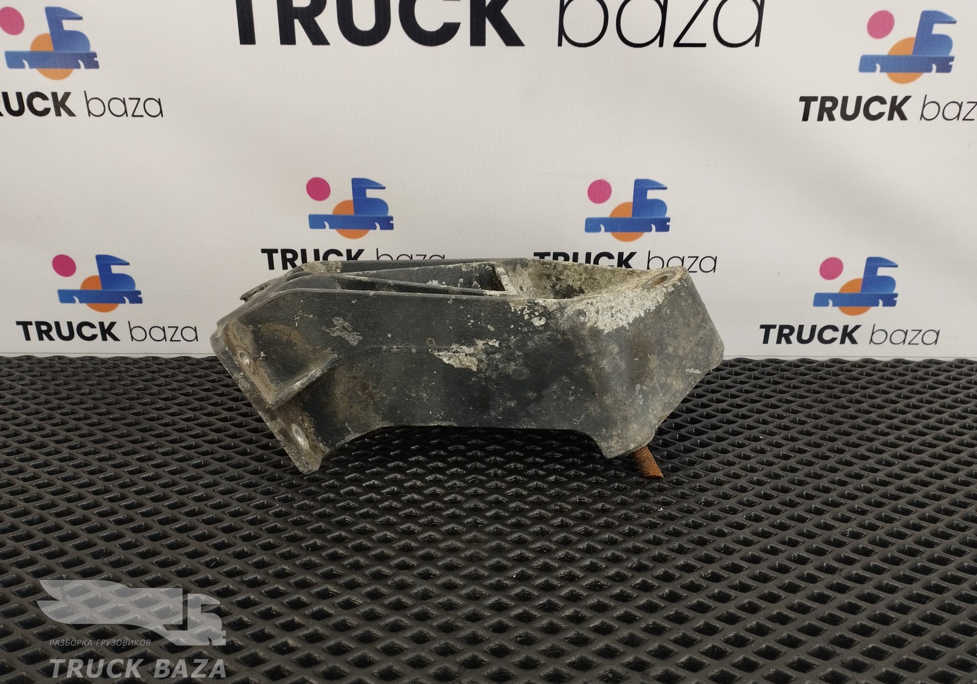 2050044 Кронштейн крыла заднего для Daf CF