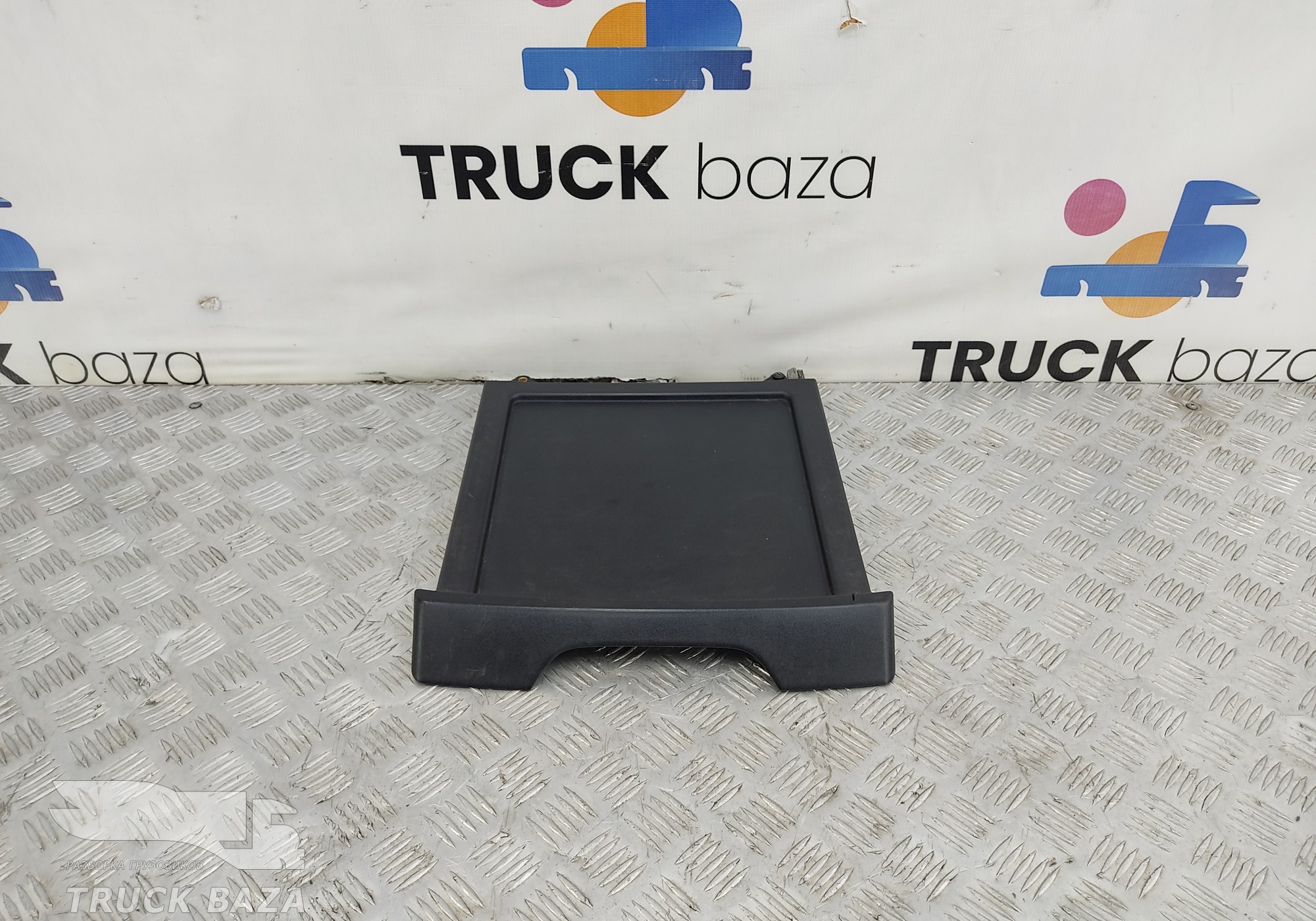 1304872 Полка панели приборов для Daf XF105 (с 2005)