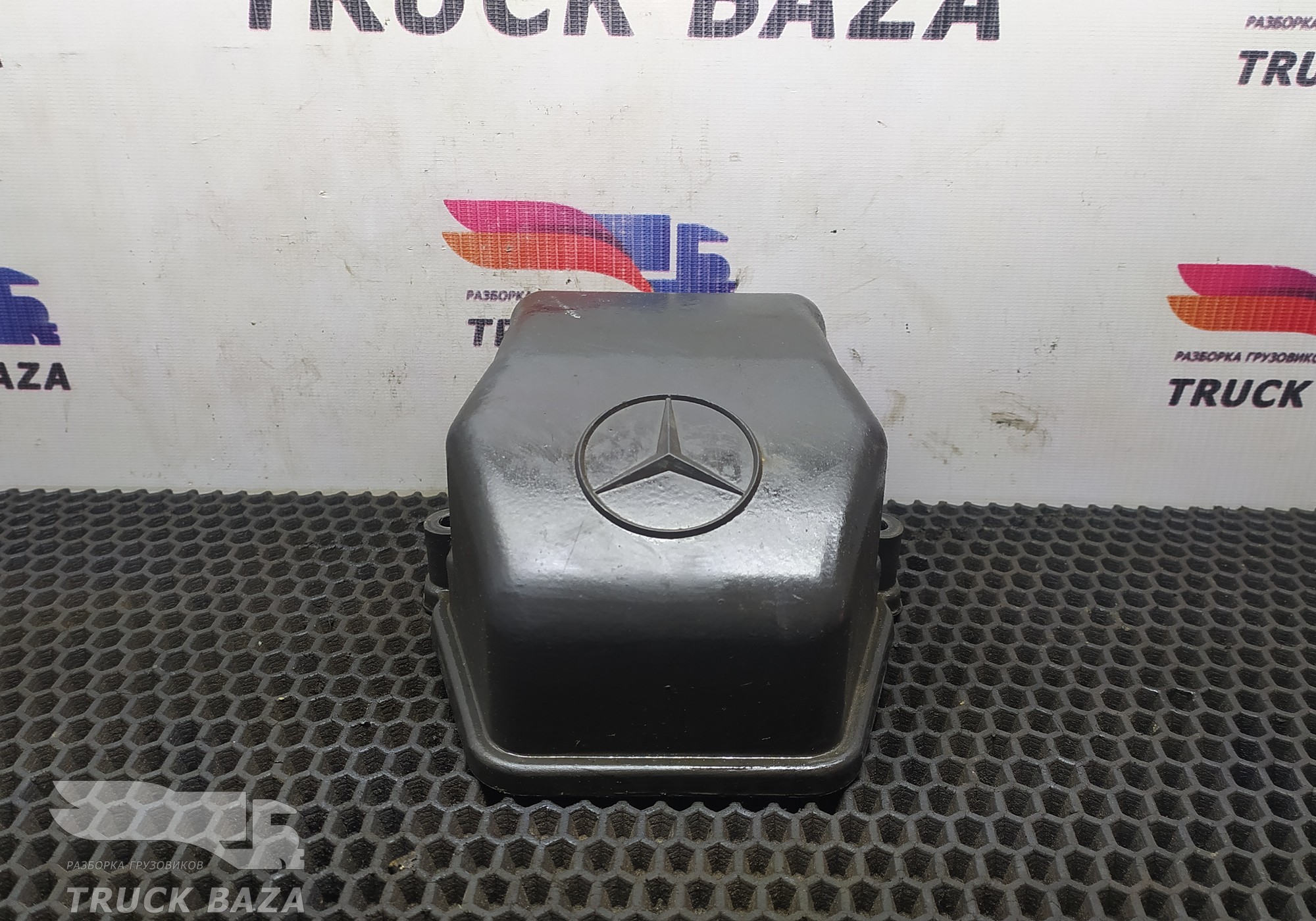 A4570100930 Крышка ГБЦ клапанная для Mercedes-Benz Actros