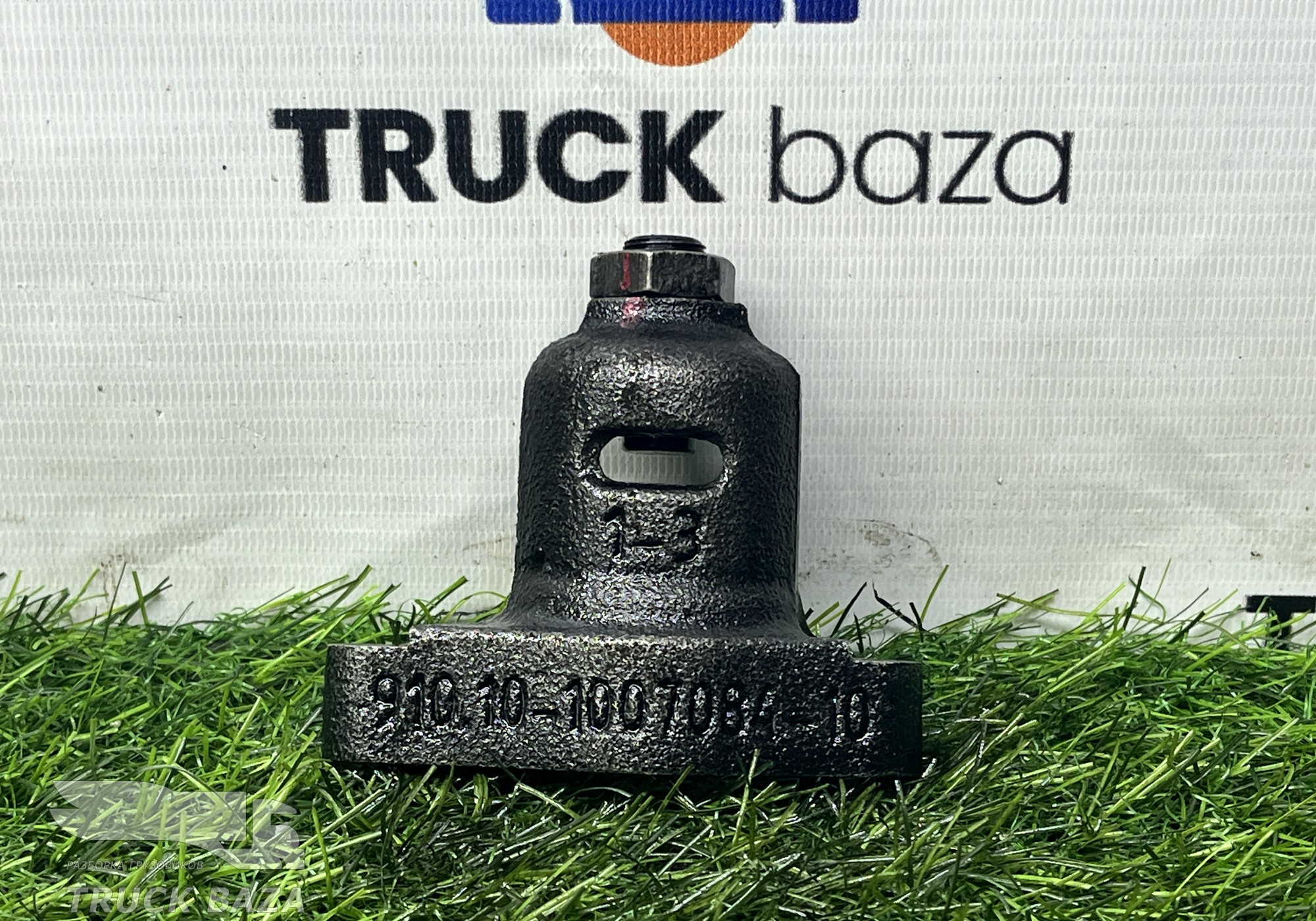 91010100708410 Опора коромысел для КАМАЗ 54901