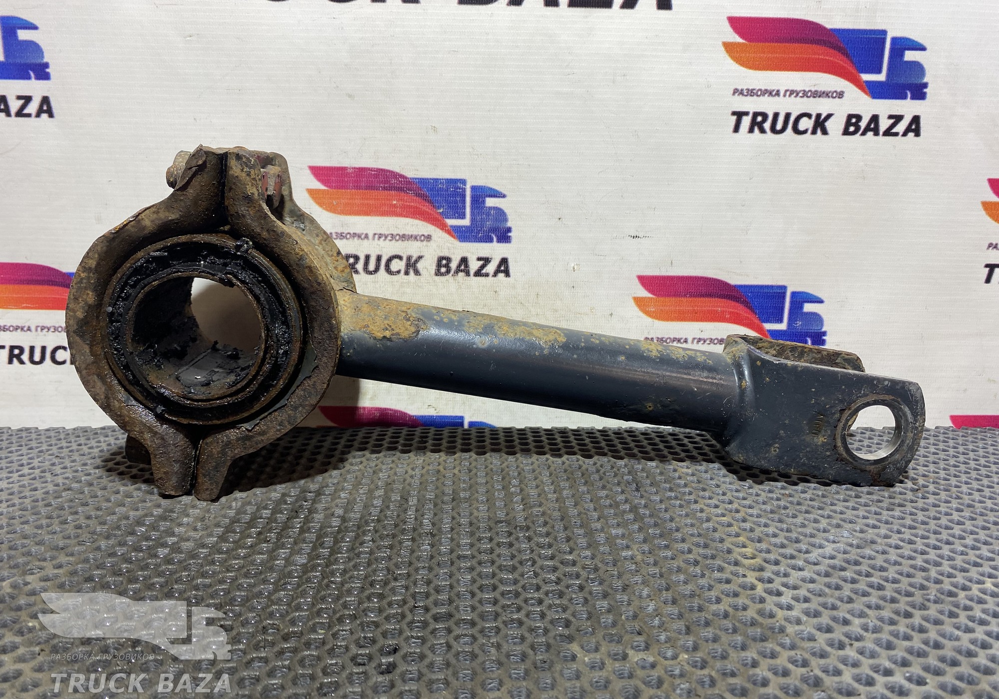 8132787 Стойка заднего стабилизатора для Iveco