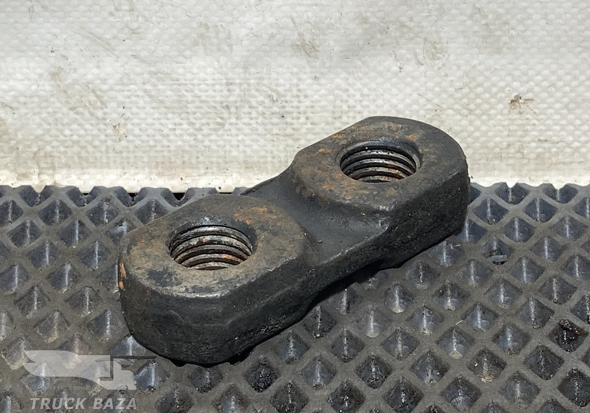 2143399 Держатель гайки