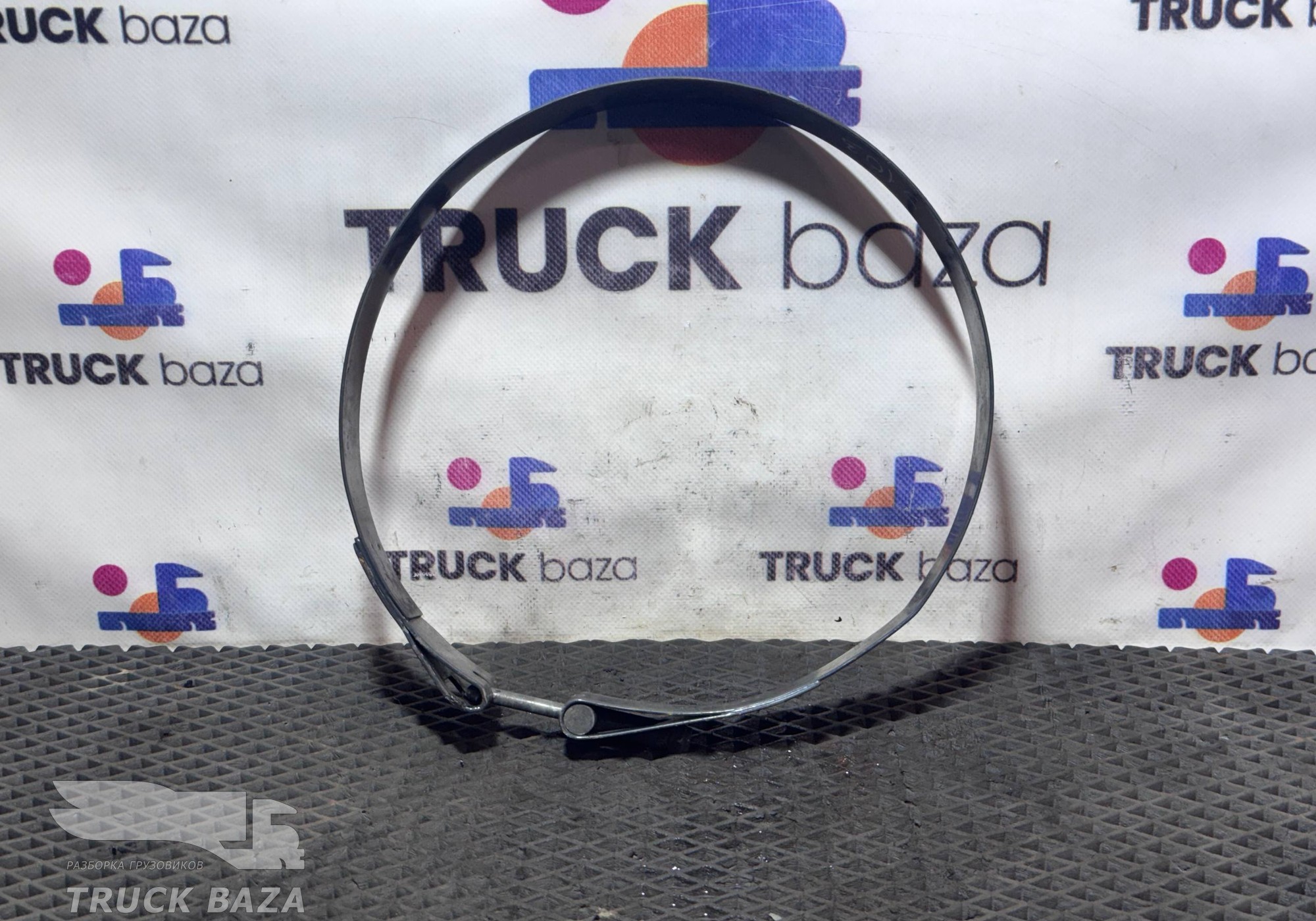 1391742 Хомут ресивера