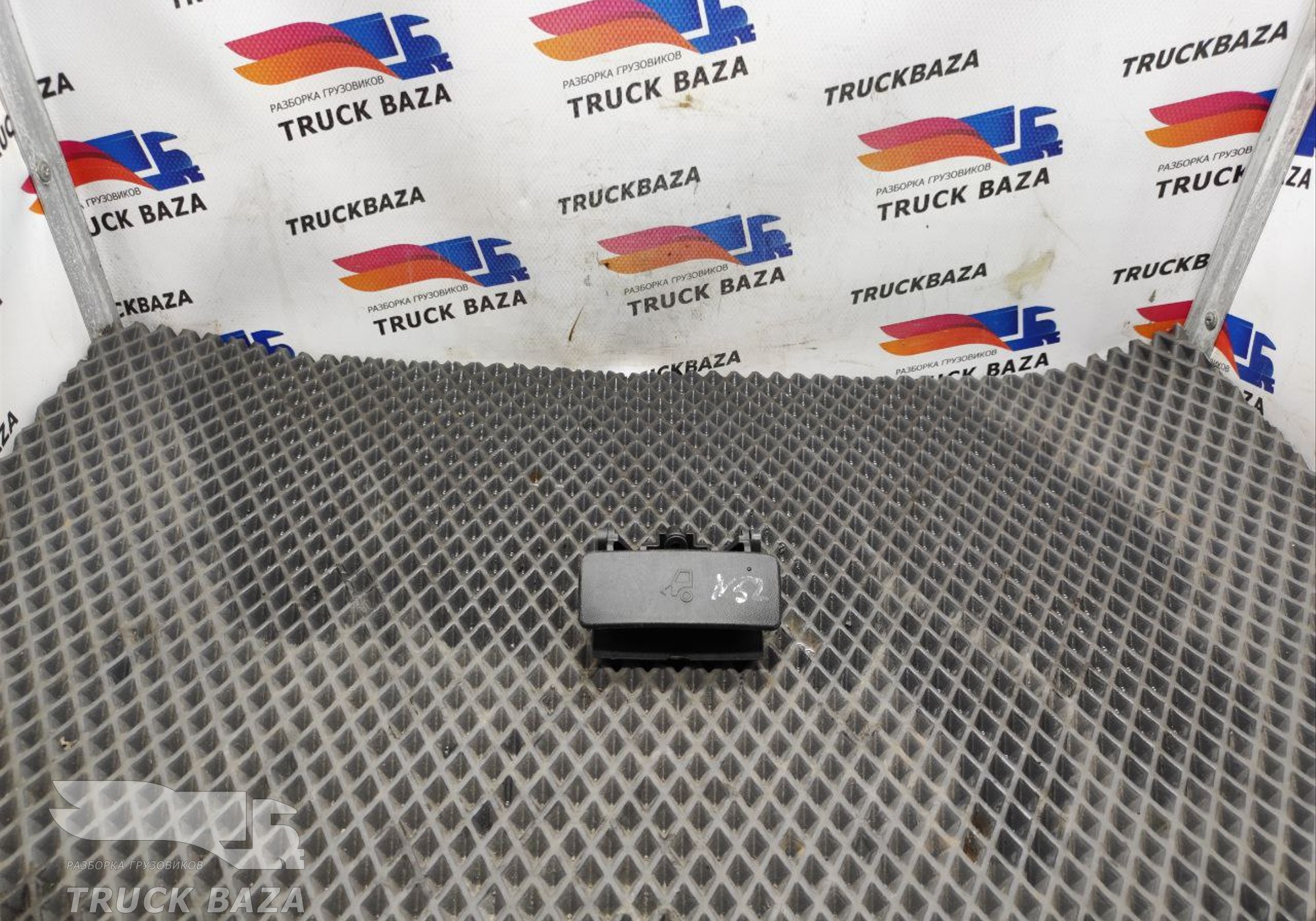 81617016369 Ручка открывания капота для Man TGX II (с 2012)