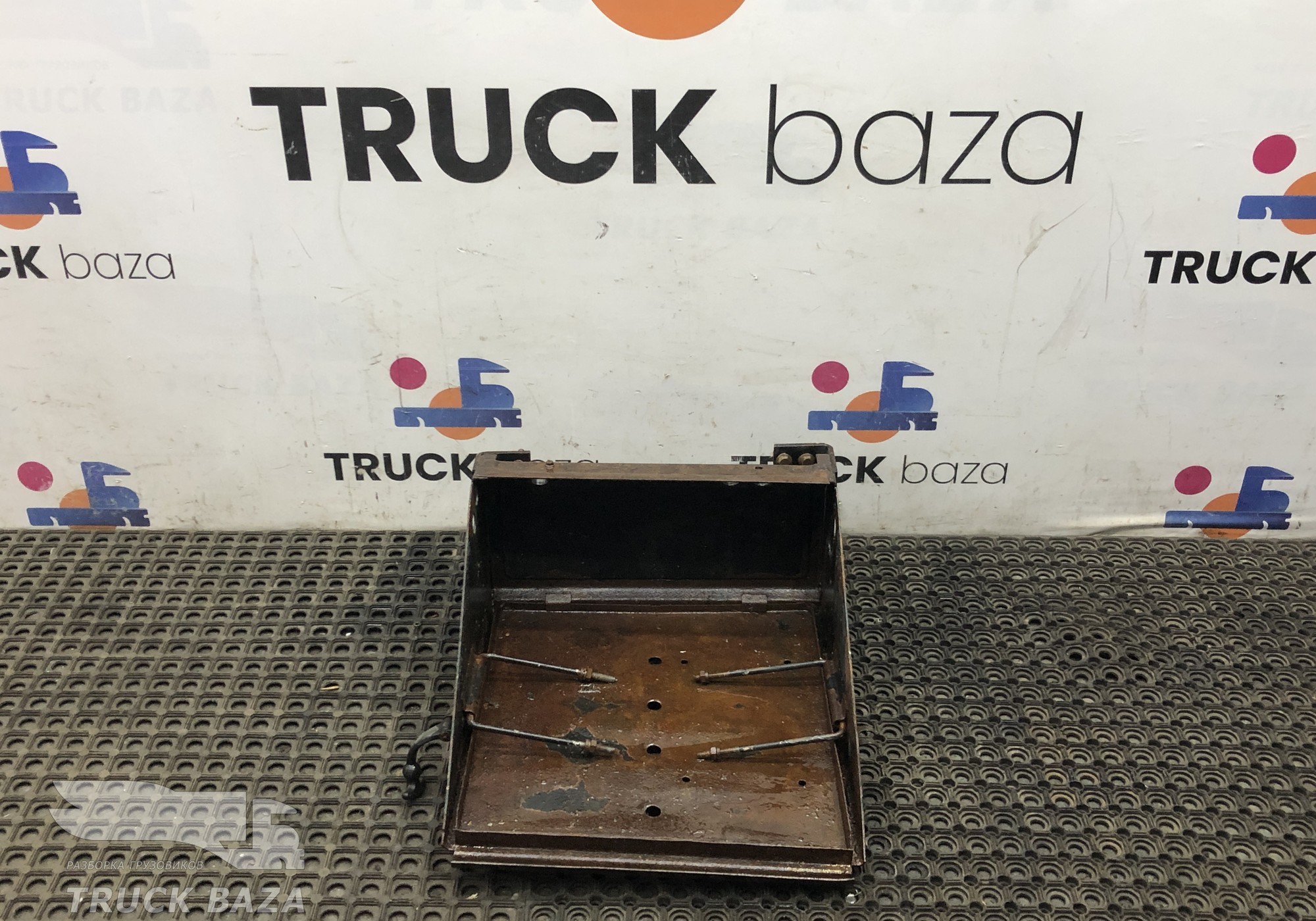 65203703058 Ящик АКБ для КАМАЗ 5490 (с 2013)