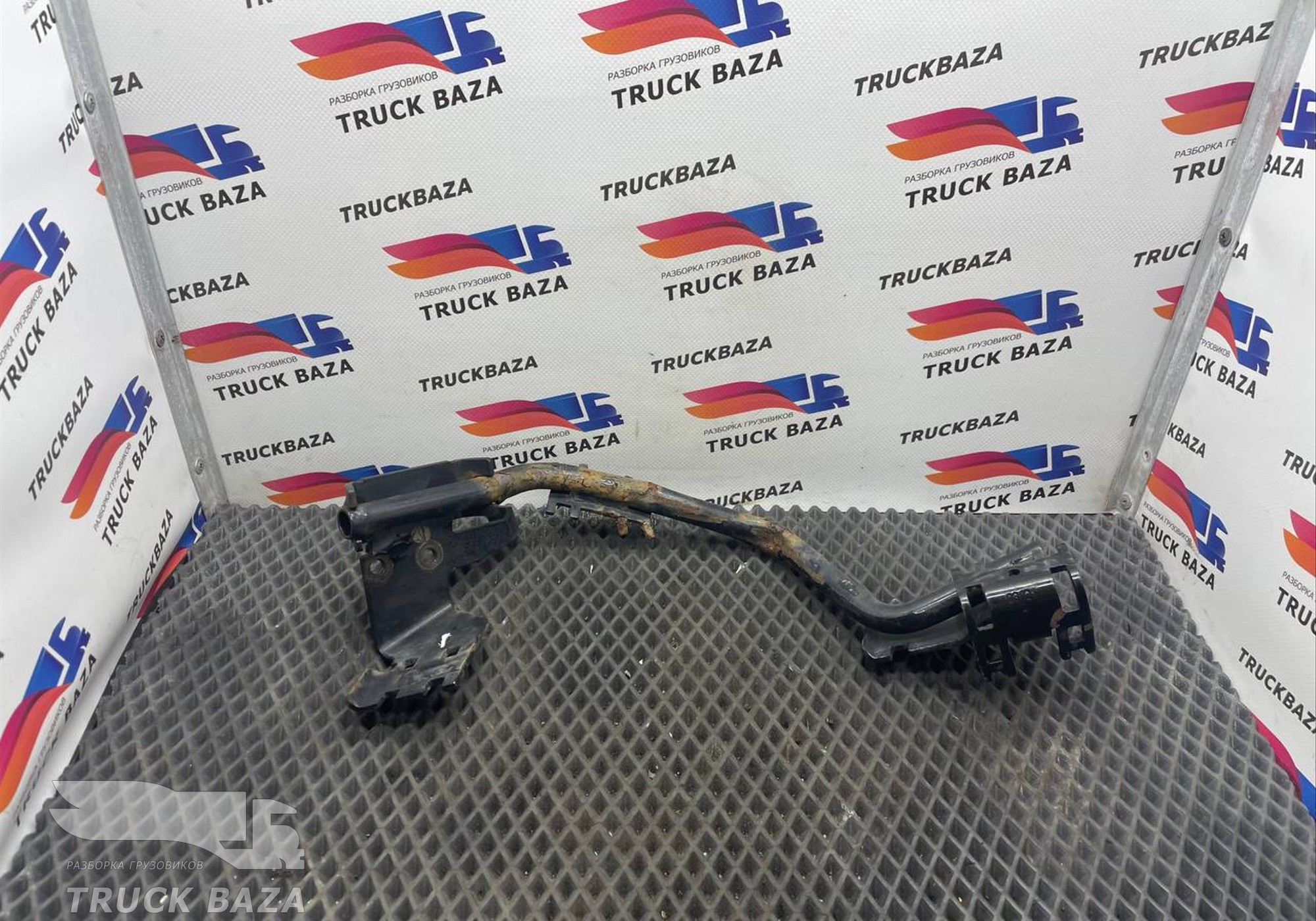 81517155204 Кронштейн проводки для Man TGX TG3 (с 2020)