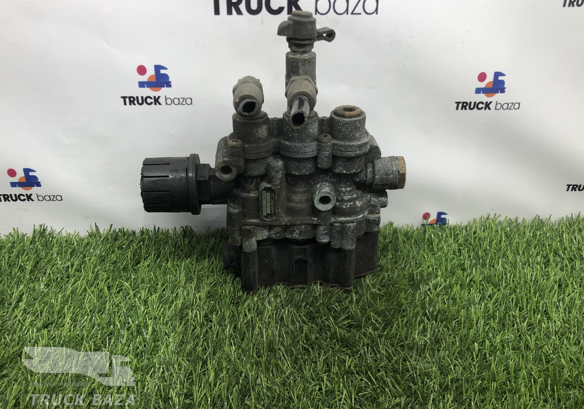 1383955 Кран уровня пола главный