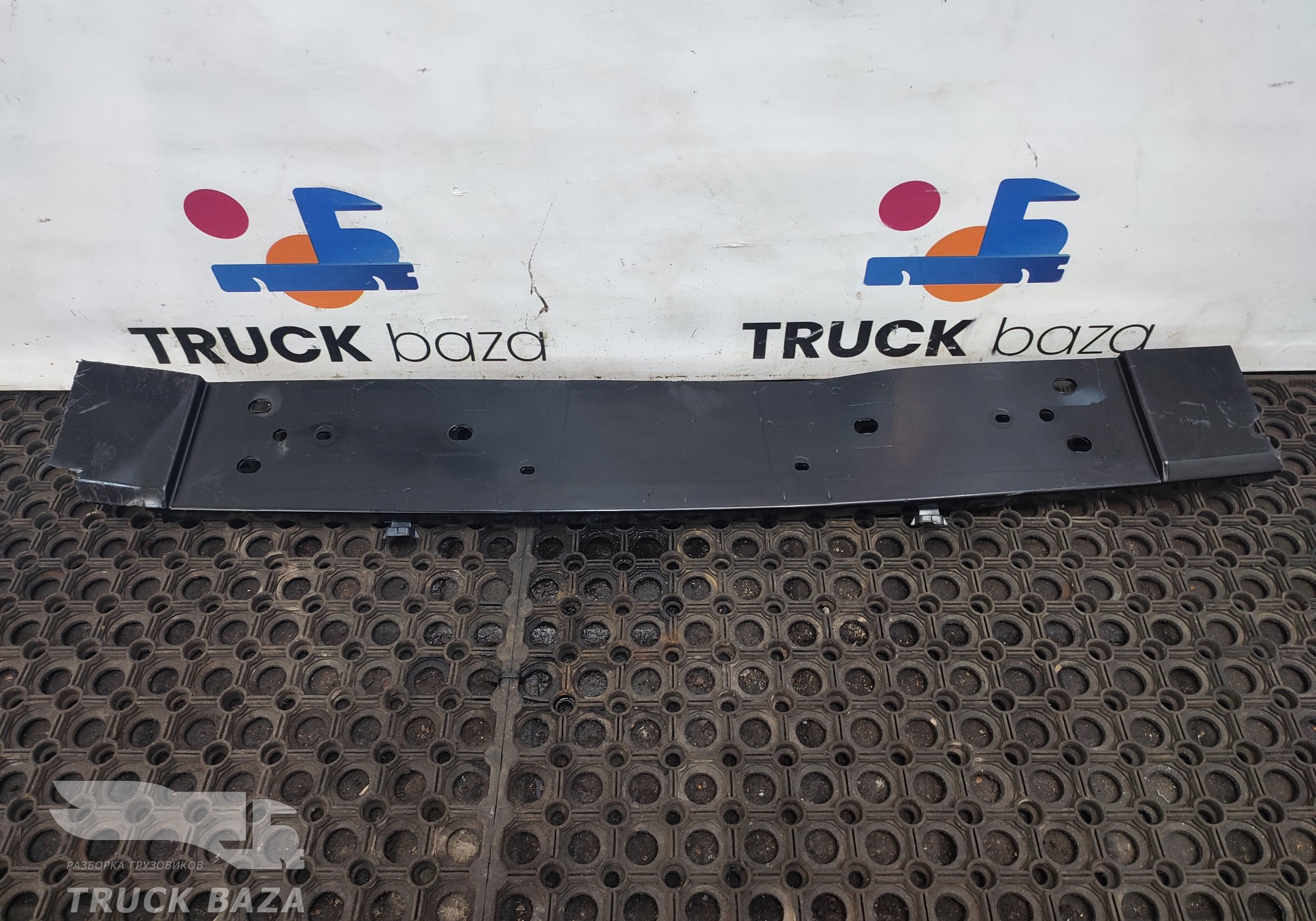 JC4617B968 Накладка бампера верхняя часть для Ford F-MAX (с 2018)