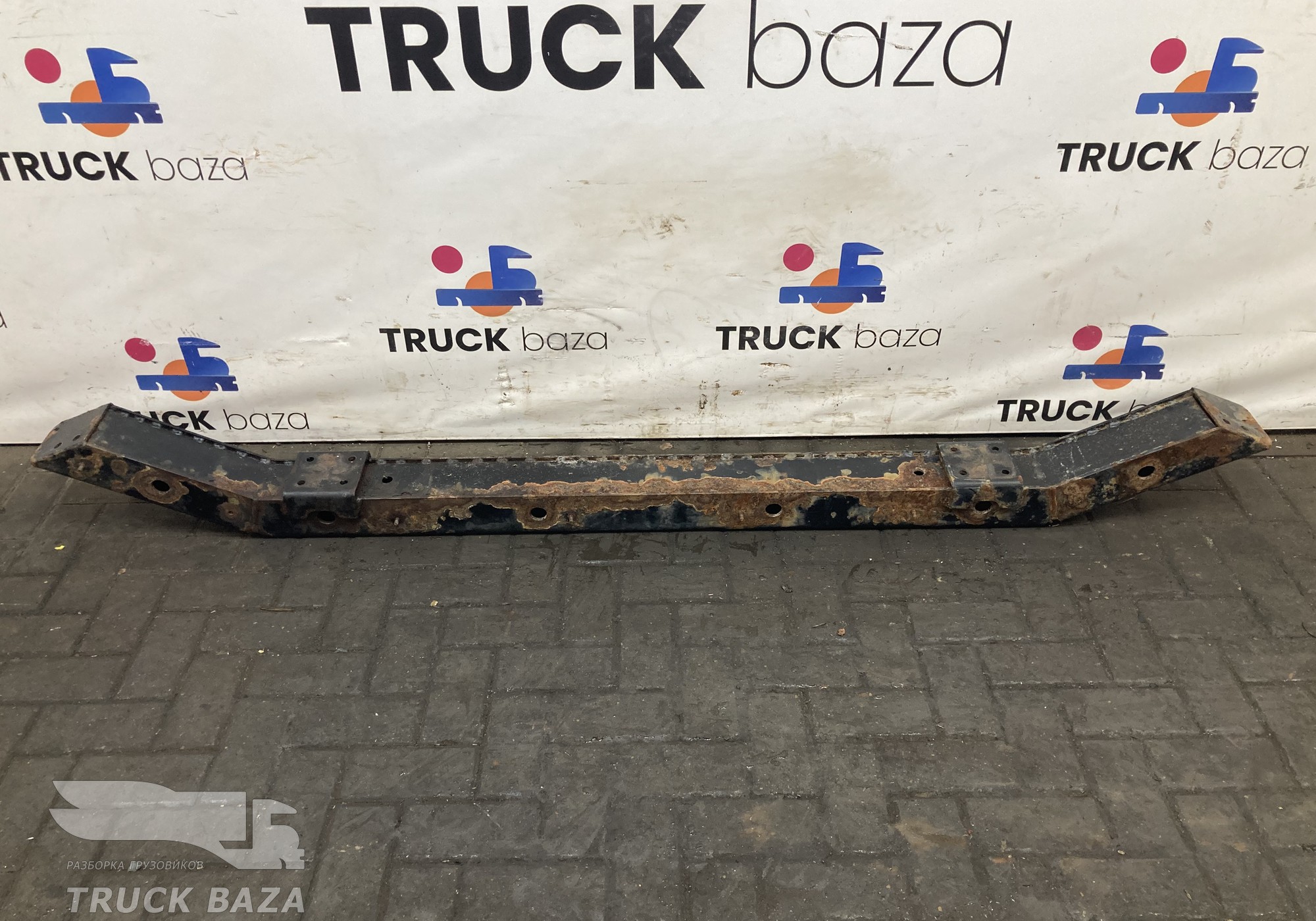 549012809010 Усилитель переднего бампера для КАМАЗ 54901