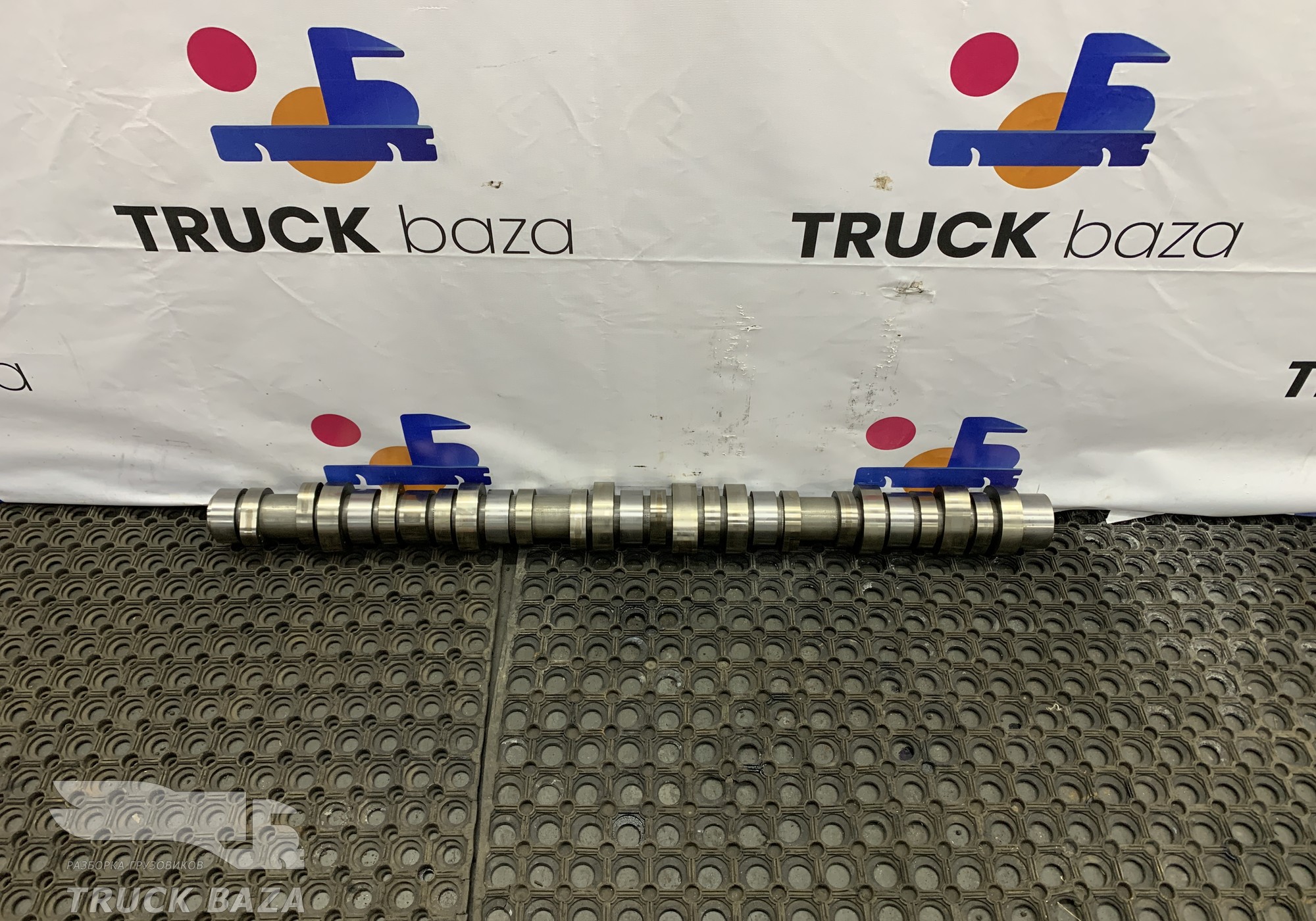 23271081 Распредвал D13K
