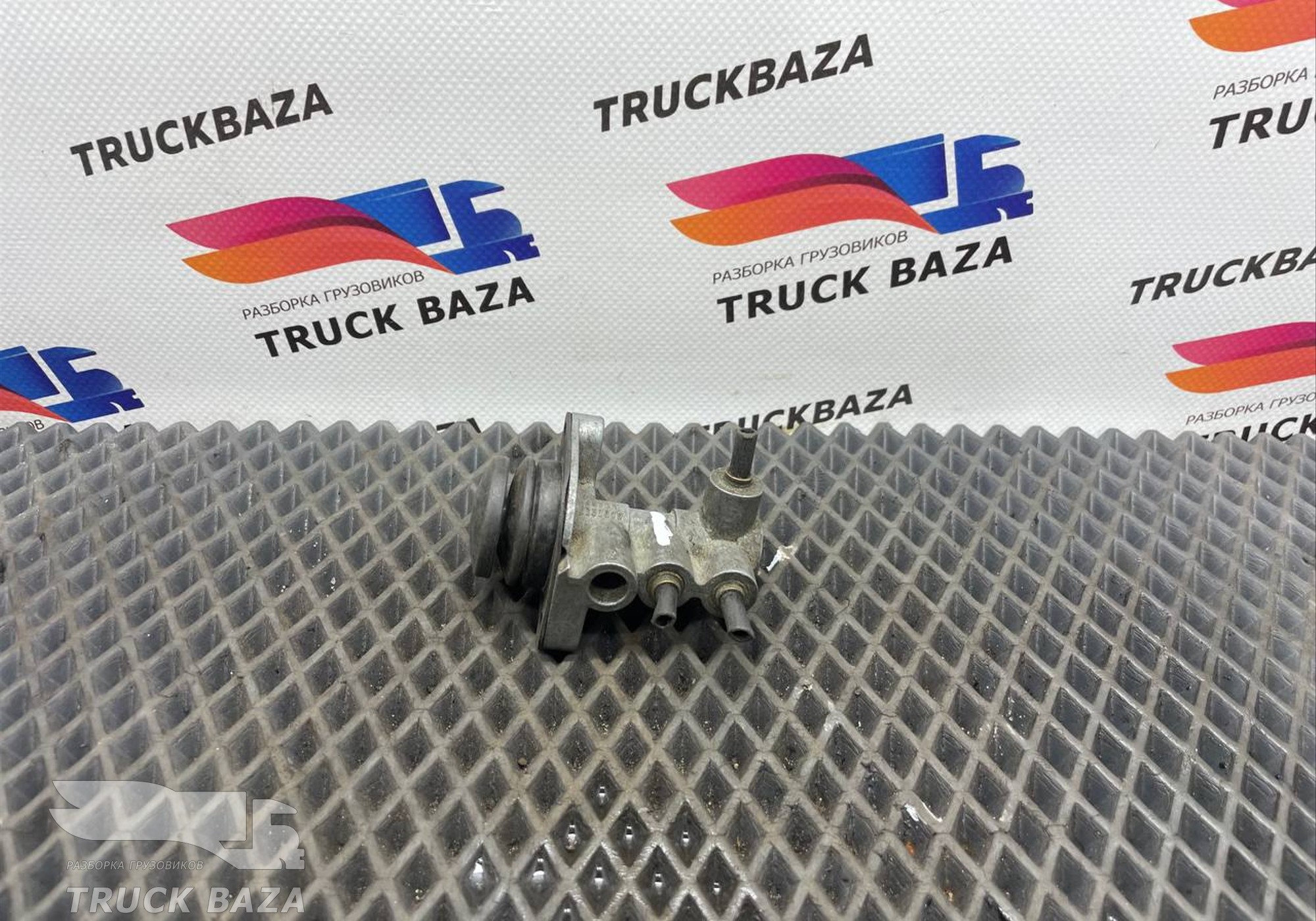 5010260140 Клапан пневматический рулевой колонки для Renault Magnum III E-tech (с 2001 по 2005)