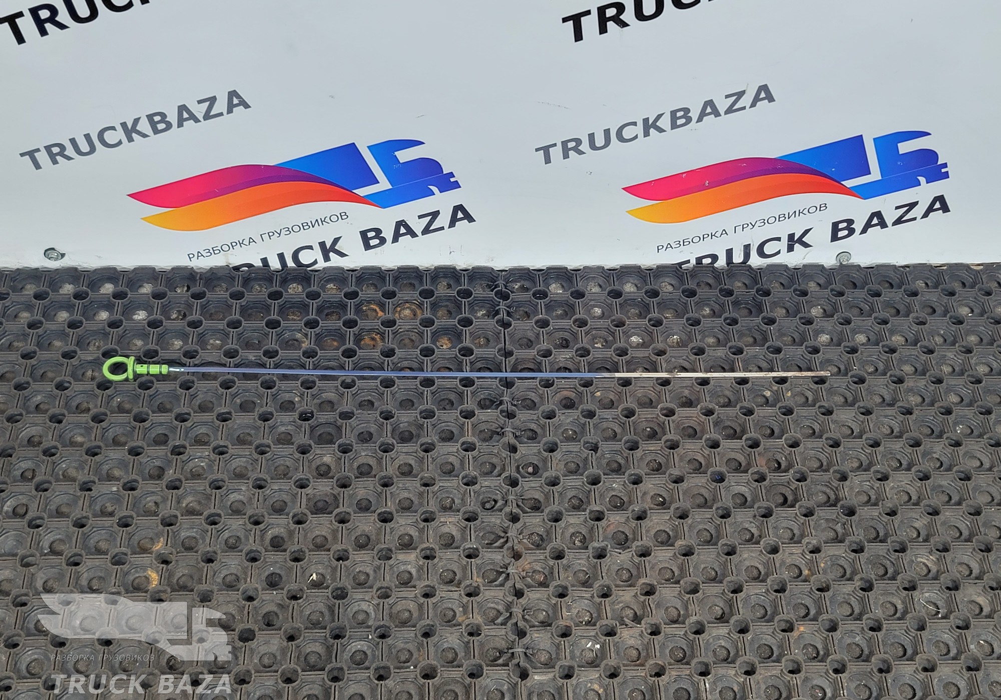 504121040 Щуп масляный для Iveco Stralis II Hi-Way (с 2012)
