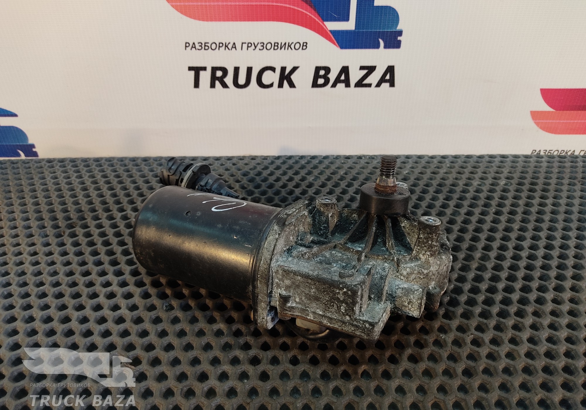 20442878 Моторчик стеклоочистителя для Volvo FM
