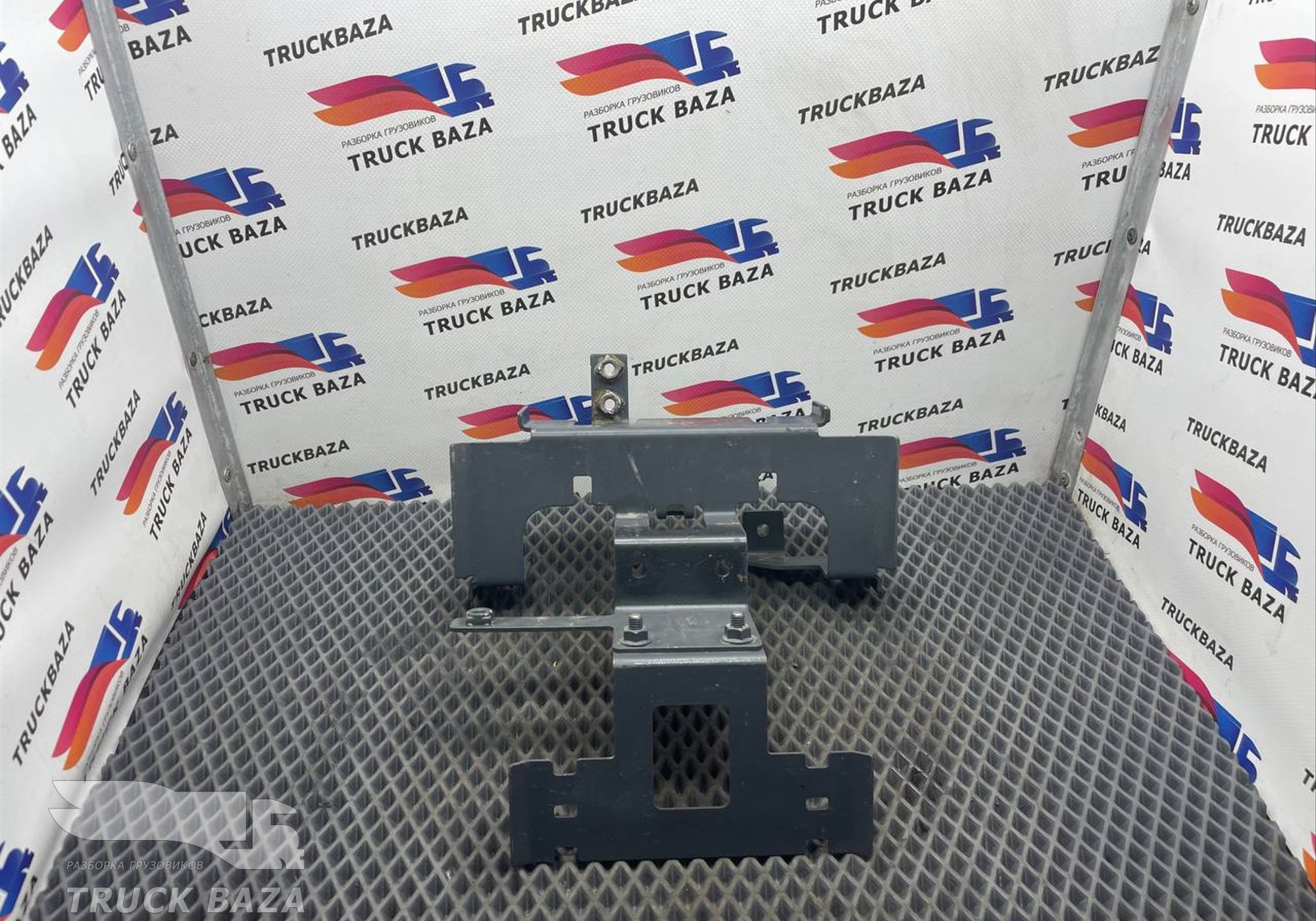 2020900 Кронштейн проводки для Daf XF106 (с 2012)