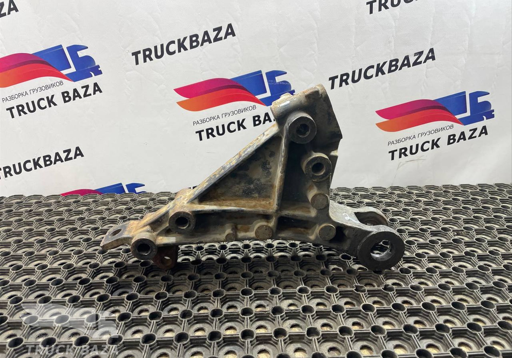 1664087 Кронштейн торсиона кабины для Daf XF105 (с 2005)