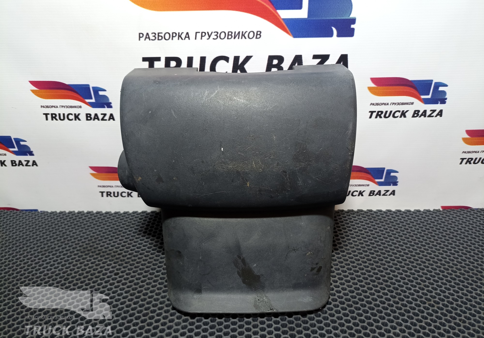 5010605661 Кожух рулевой колонки верхний для Volvo FE/FL FE/FL II (с 2006)