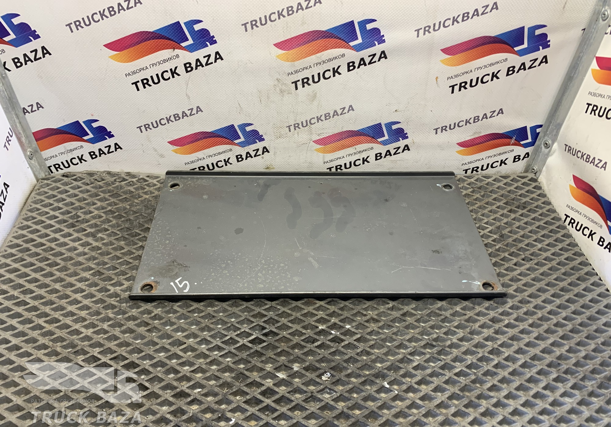 22337965 Кронштейн бака AdBlue для Volvo