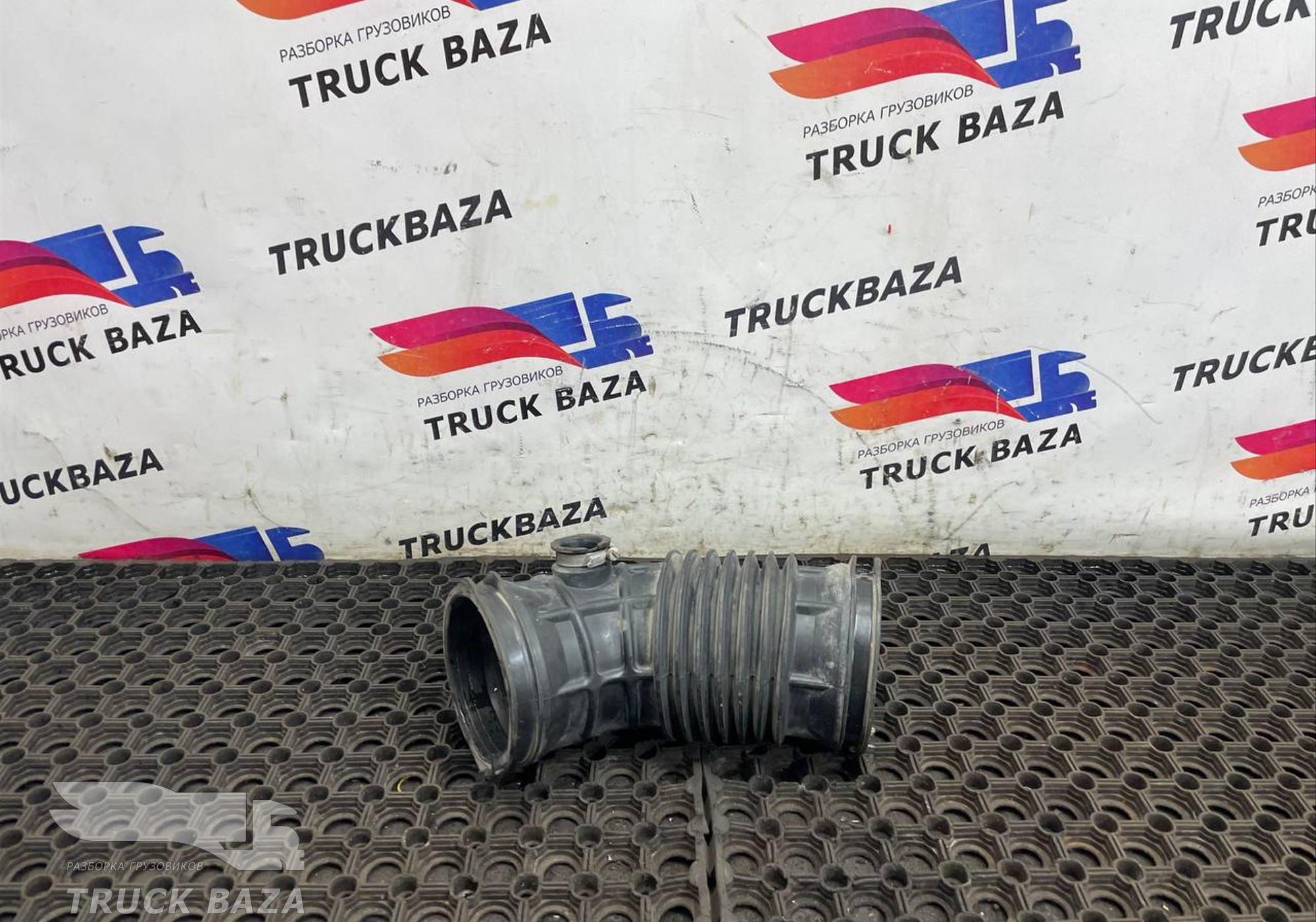 JC469C620AB Патрубок воздушного фильтра для Ford F-MAX (с 2018)