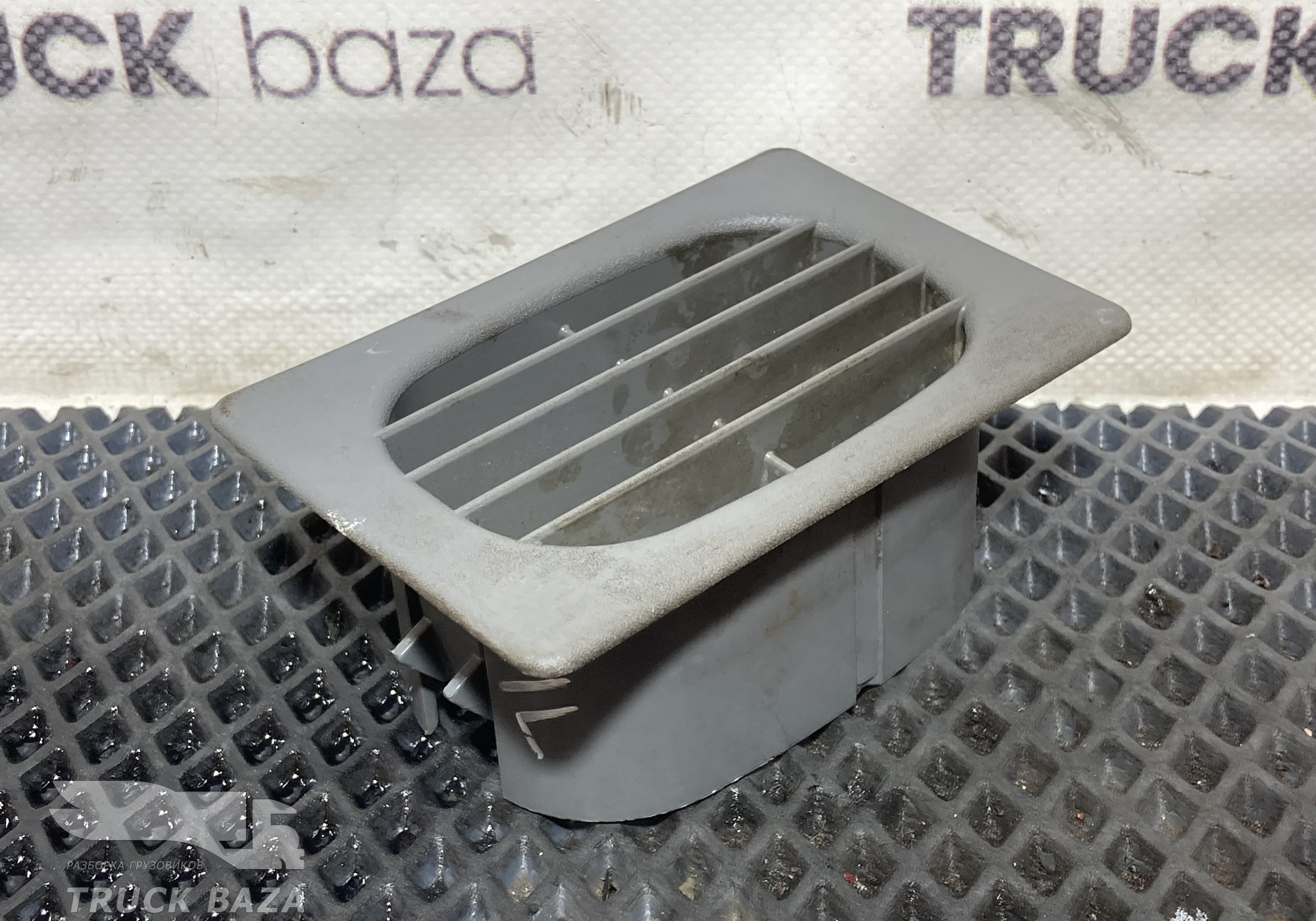 81619500259 Дефлектор воздушный для Man TGS II (с 2012)