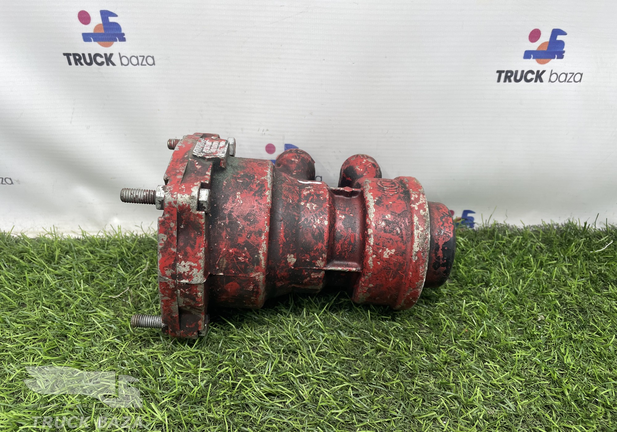 A0004318213 Кран управления тормозами прицепа