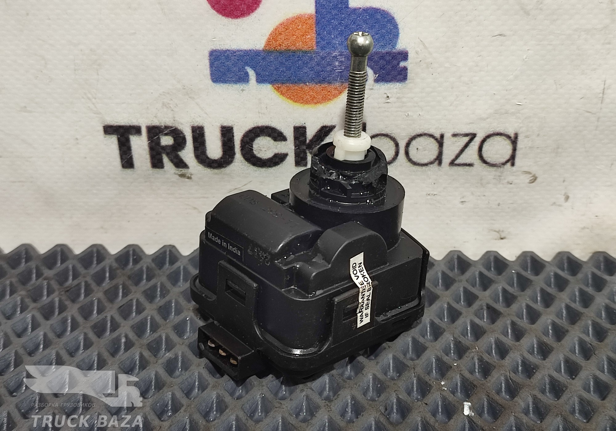 1523694 Моторчик корректора фары