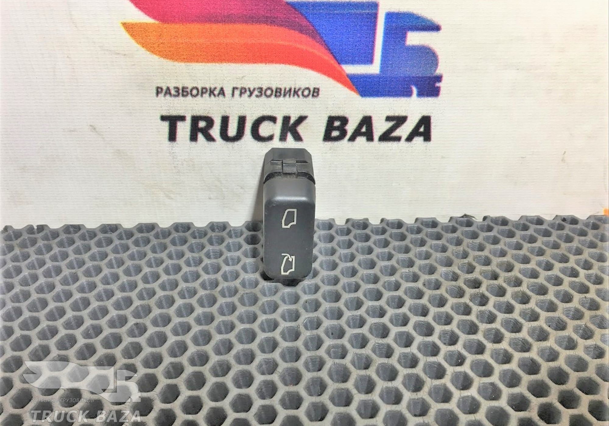 0035456807 Кнопка люка для Mercedes-Benz Axor II (с 2004 по 2010)