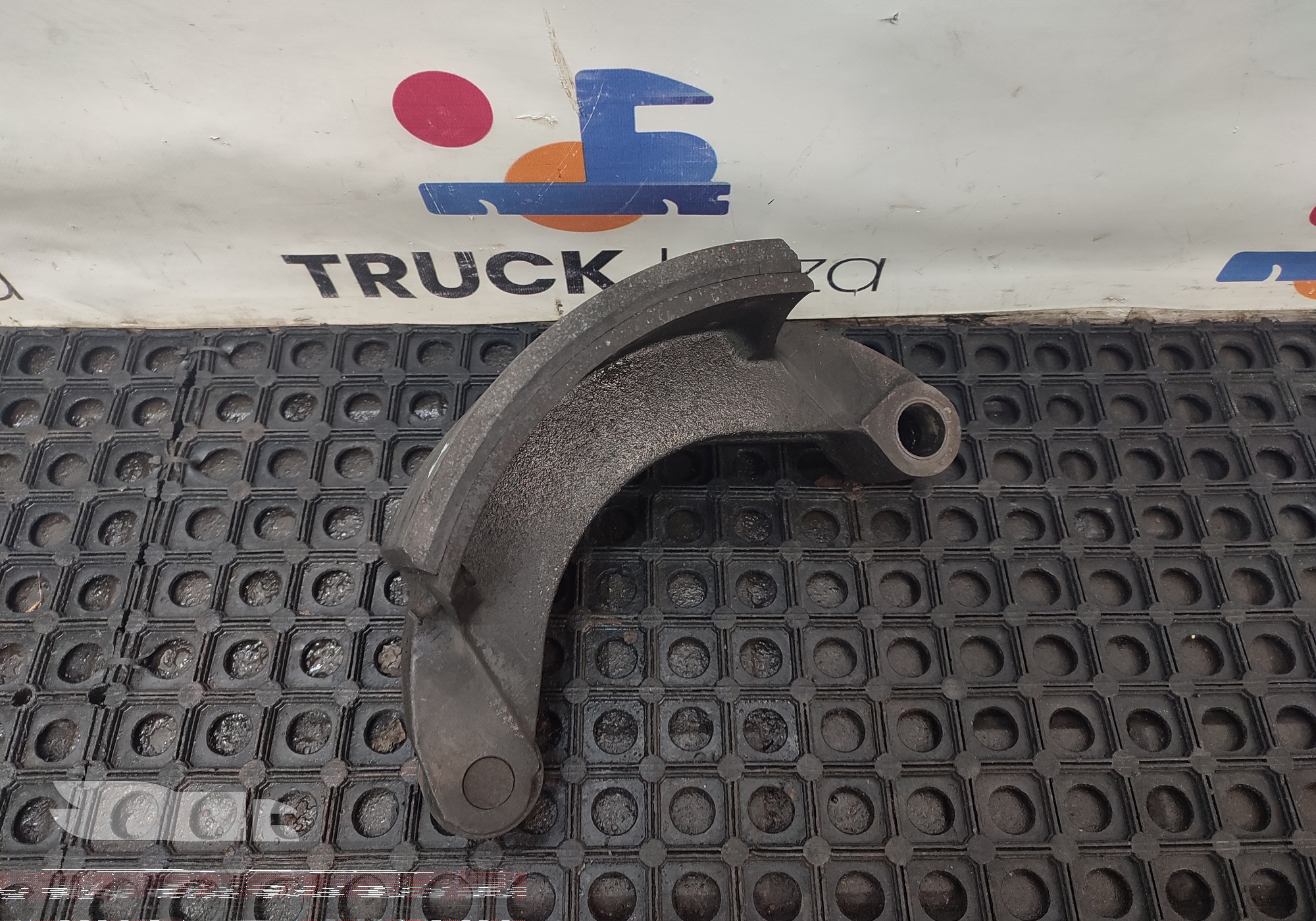 1300204 Колодка тормозная передняя 203 мм