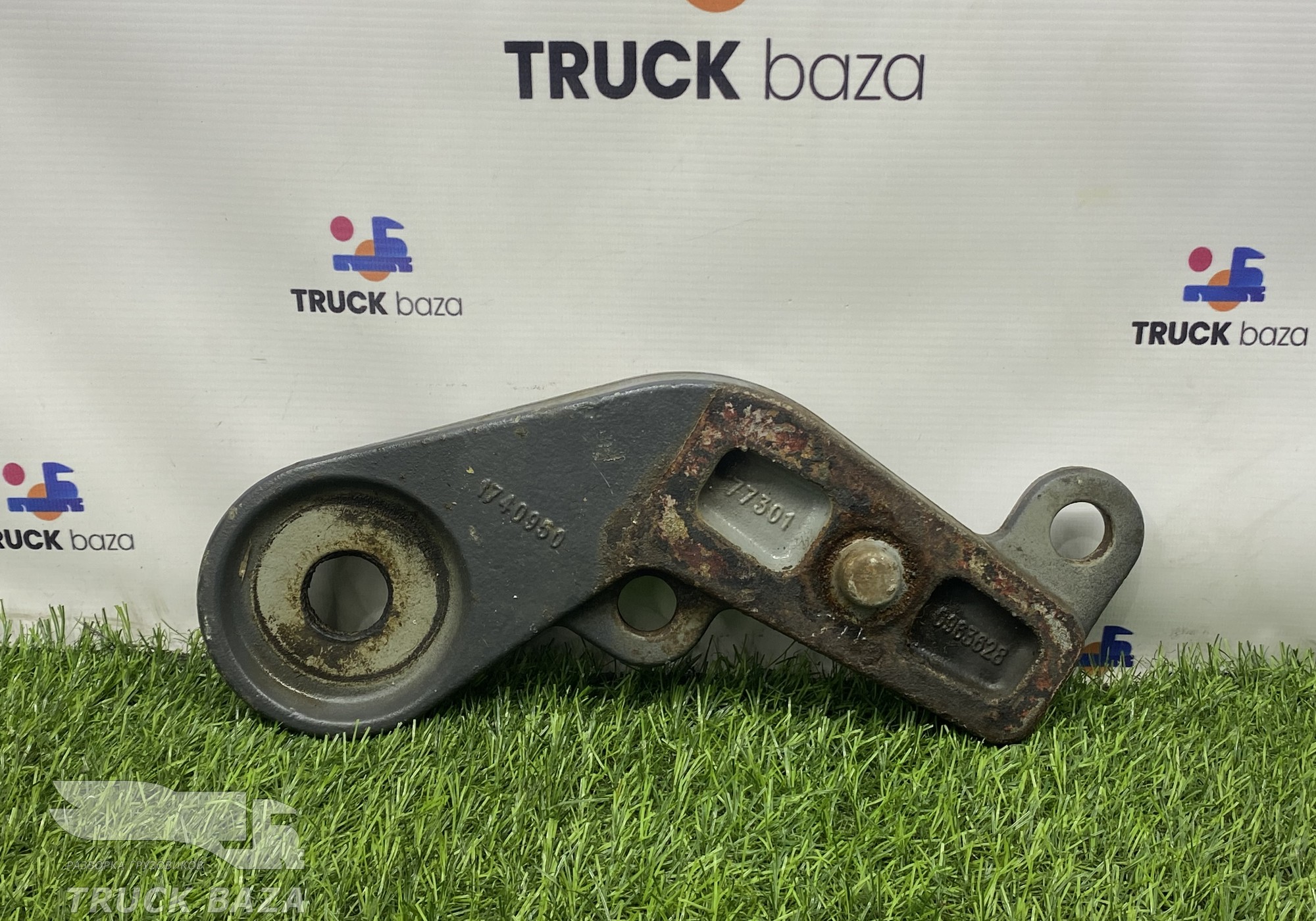 1740950 Кронштейн переднего амортизатора левый для Daf XF105 (с 2005)