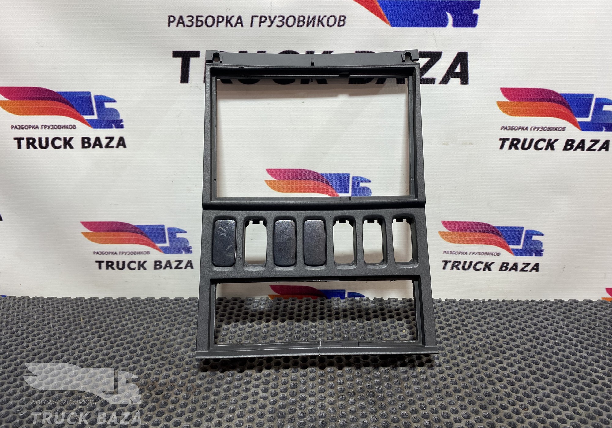 1859936 Рамка приборов для Scania 5-series R (с 2004 по 2016)
