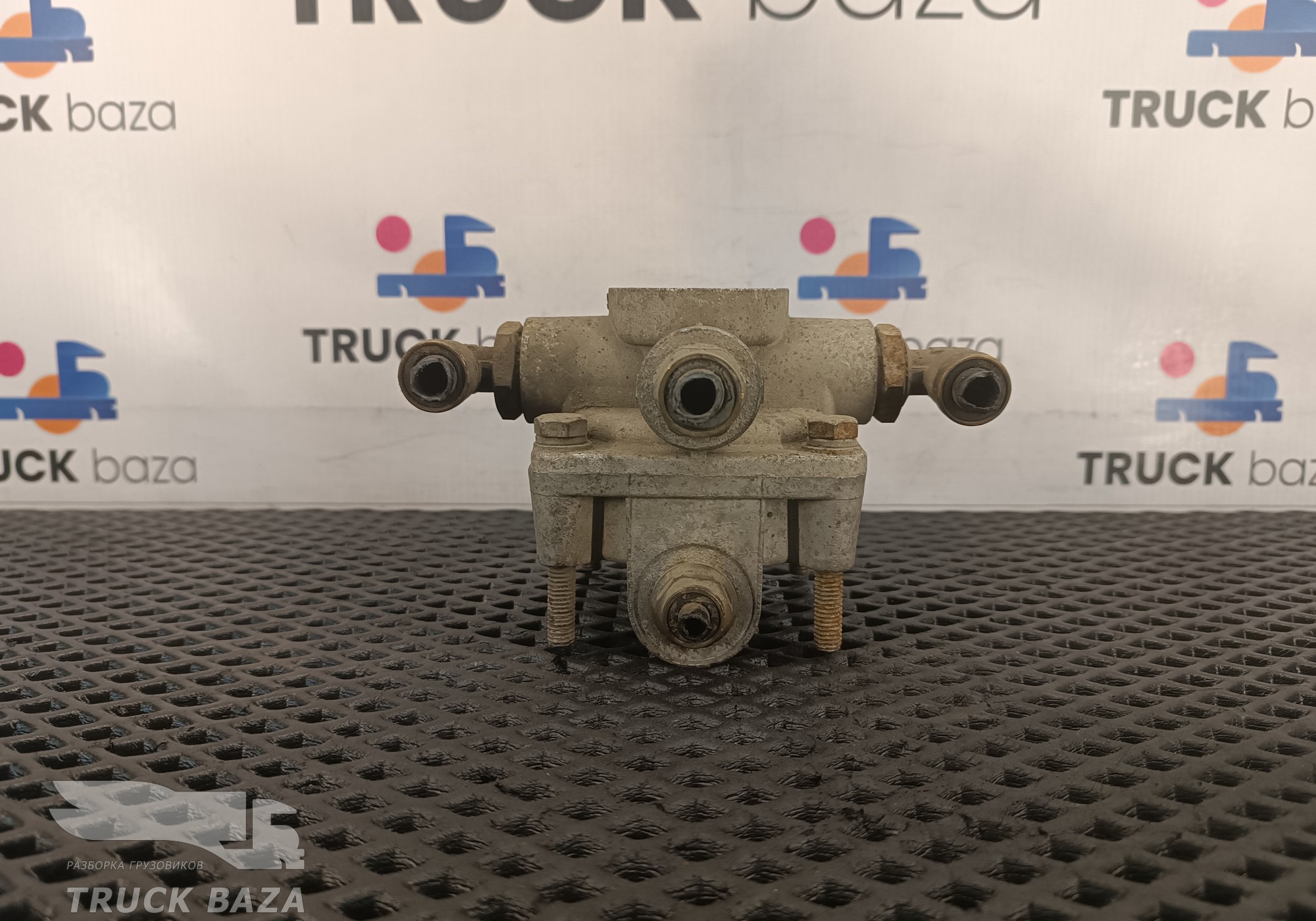 642213518010 Клапан ускорительный для Volvo F F16 (с 1987 по 1994)