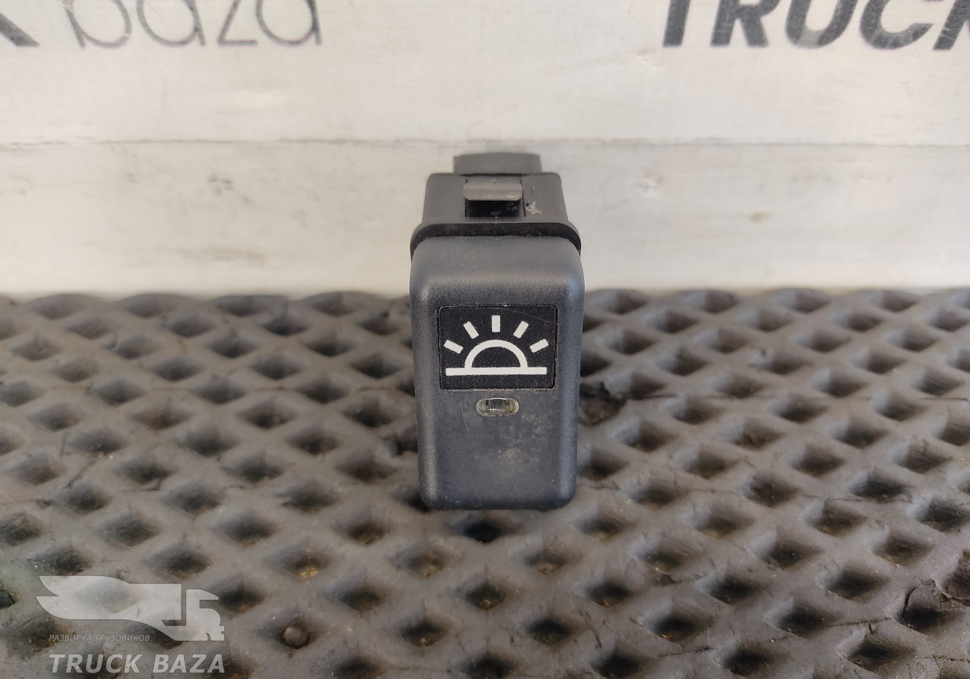 20569989 Кнопка света для Volvo FH 1 (с 1993 по 2002)