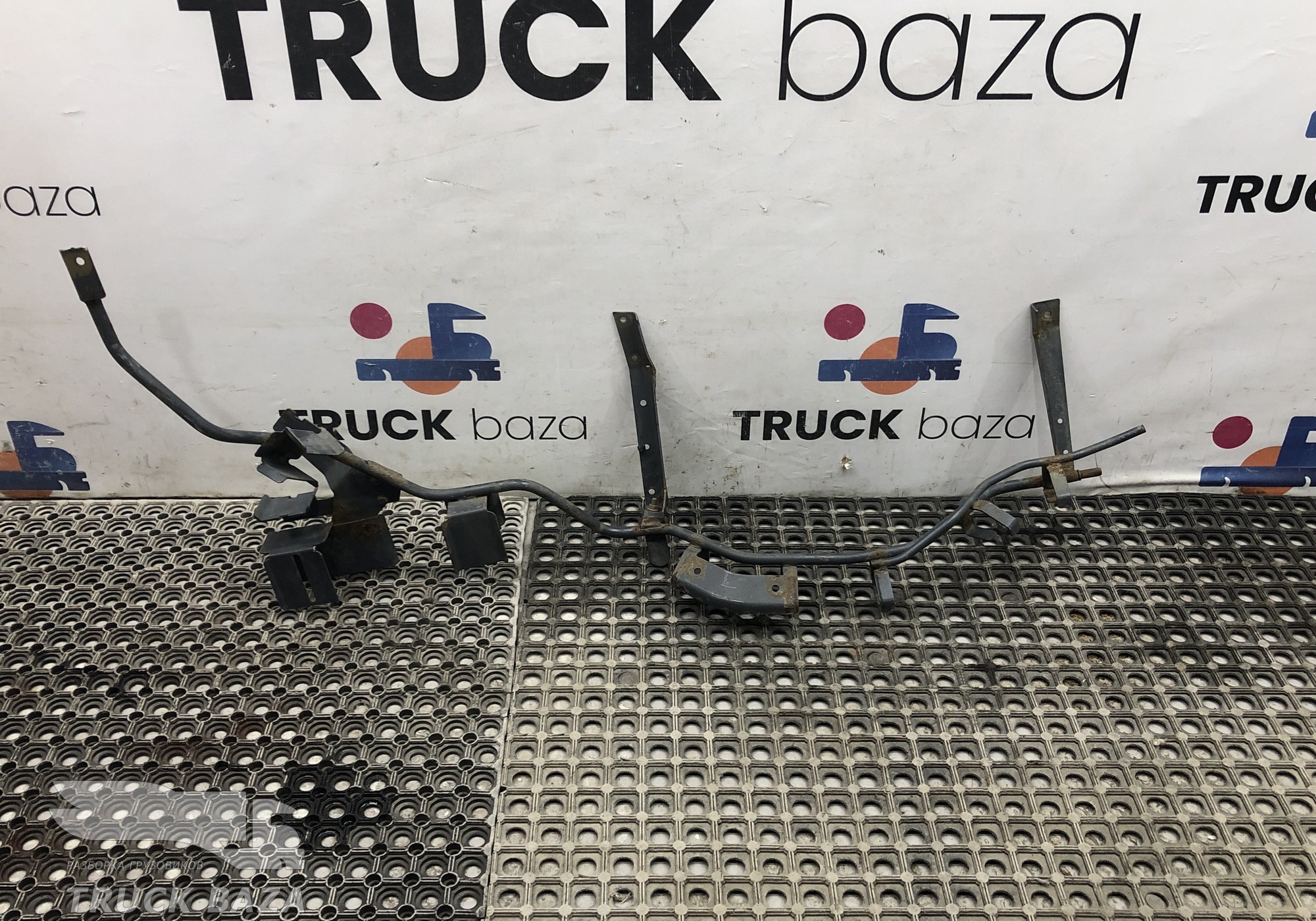 1889728 Кронштейн проводки для Daf XF105 (с 2005)