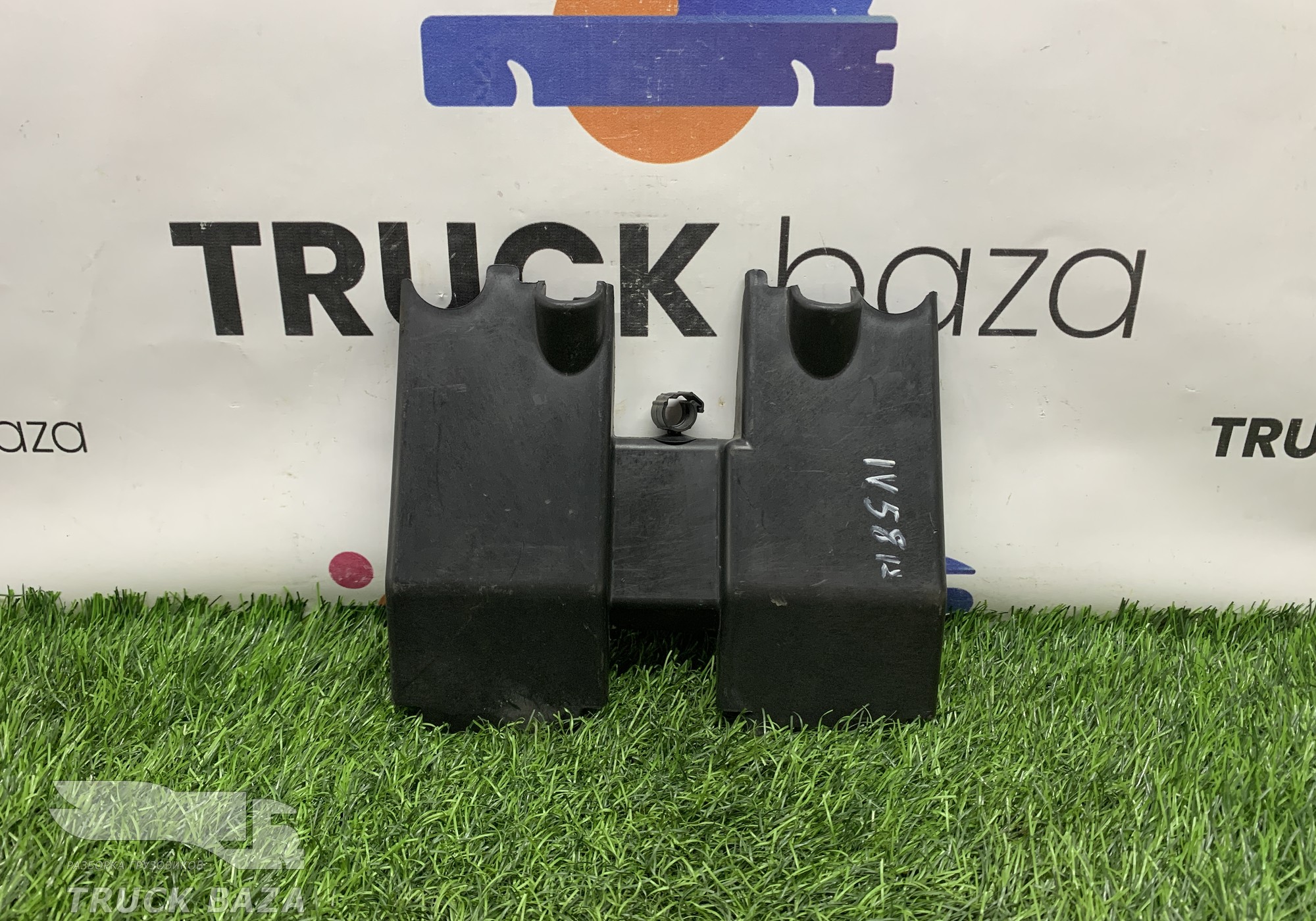 41273506 Нижний кожух рулевой колонки для Iveco Stralis I (с 2002)